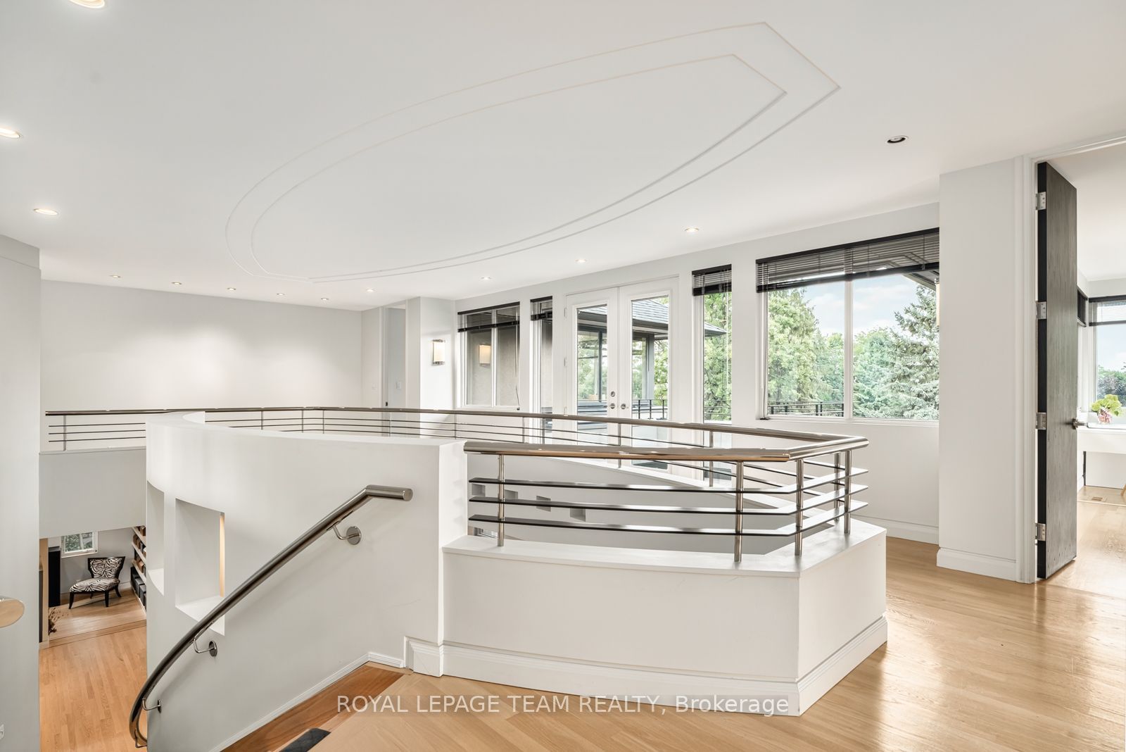 725 Manor Avenue Property Photo 18