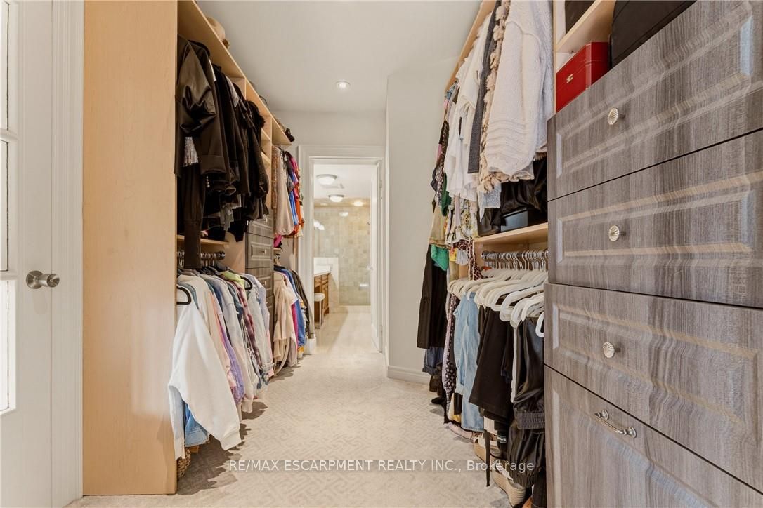 74 Oak Knoll Drive Property Photo 32