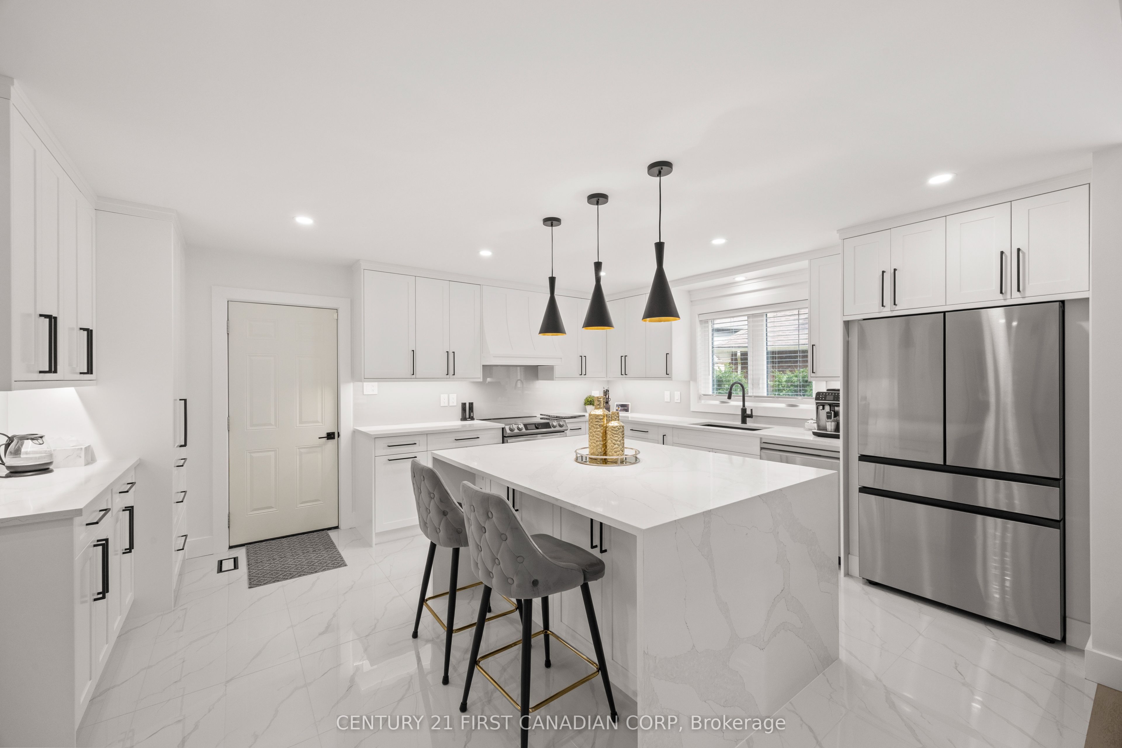 28 Lindbrook Court Property Photo 14