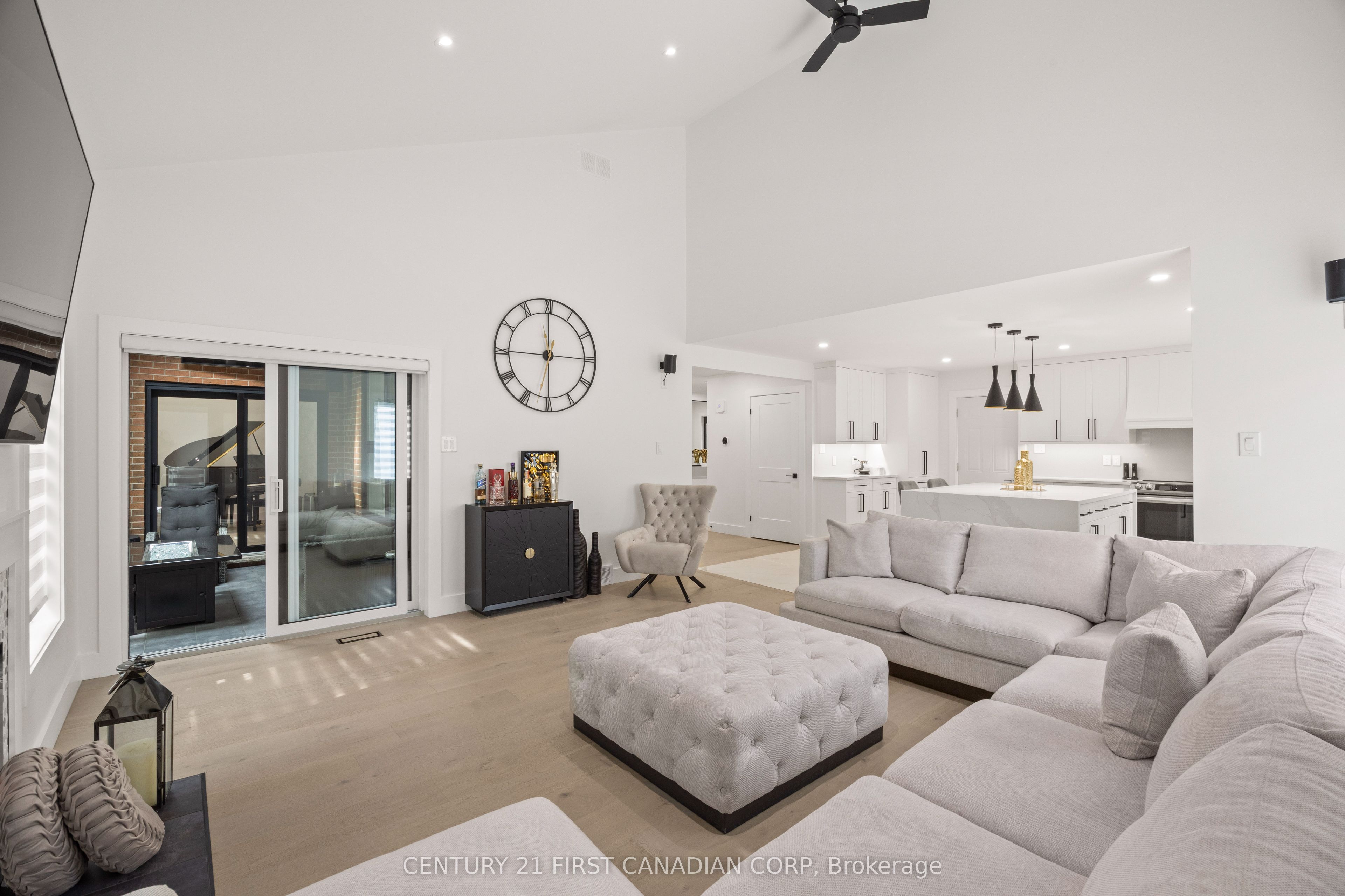 28 Lindbrook Court Property Photo 17