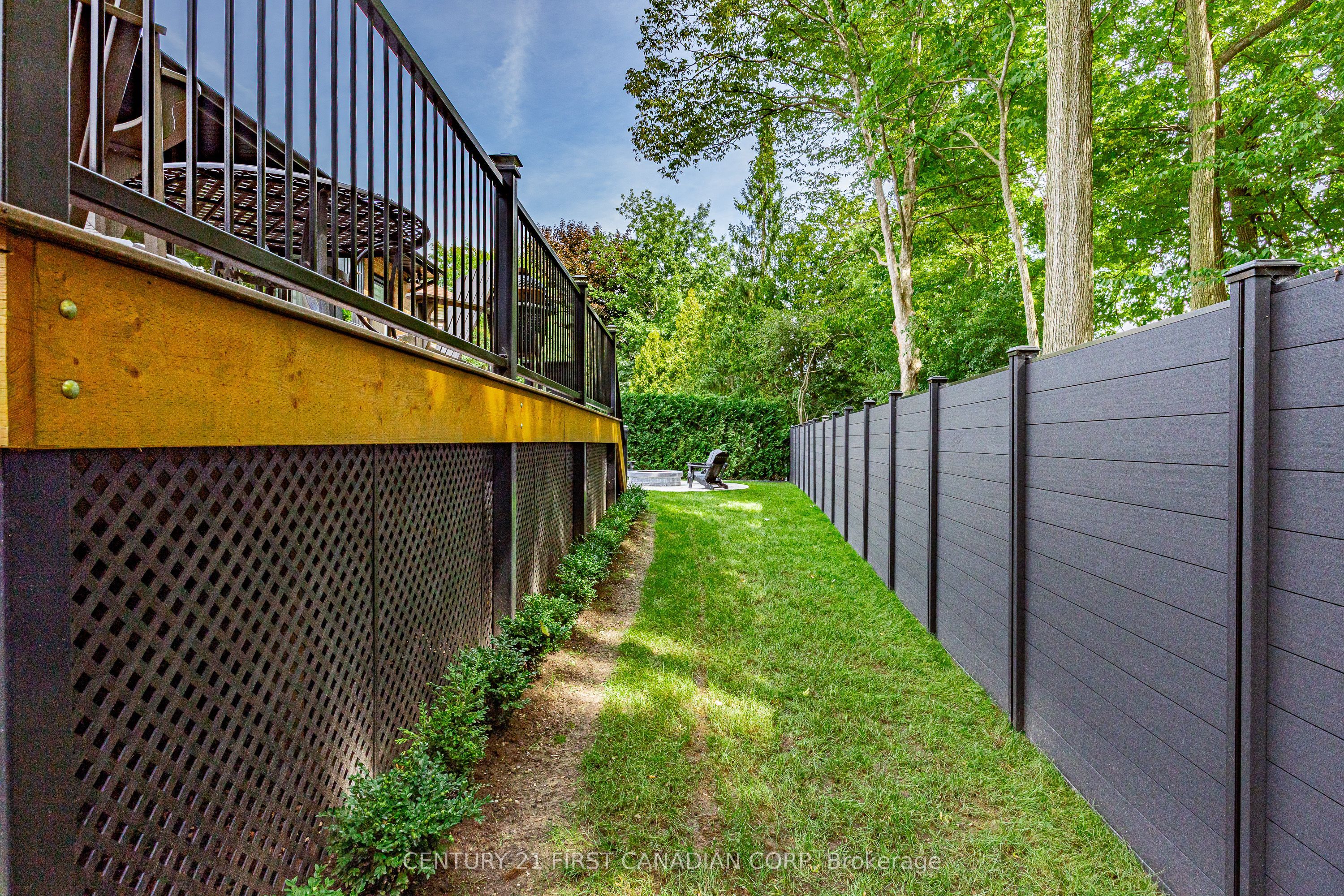 28 Lindbrook Court Property Photo 40