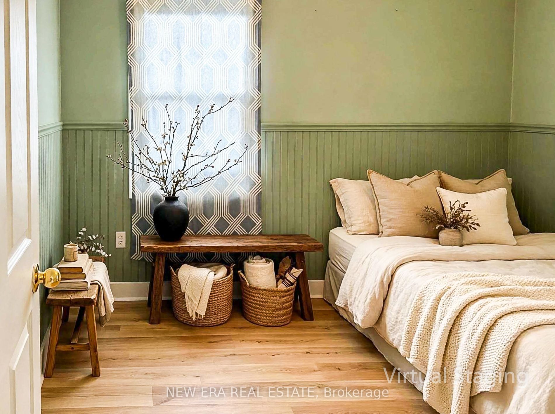 212 Niagara Street Property Photo 6