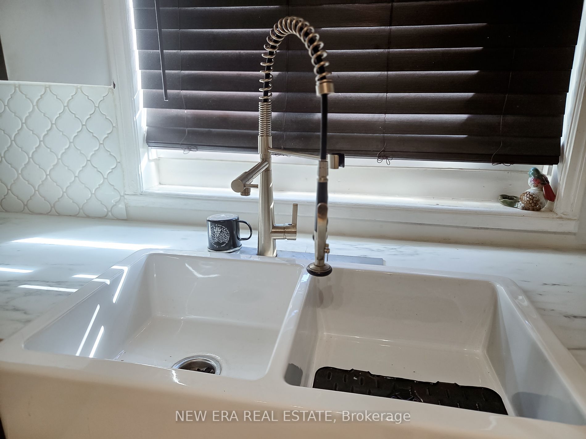 212 Niagara Street Property Photo 21