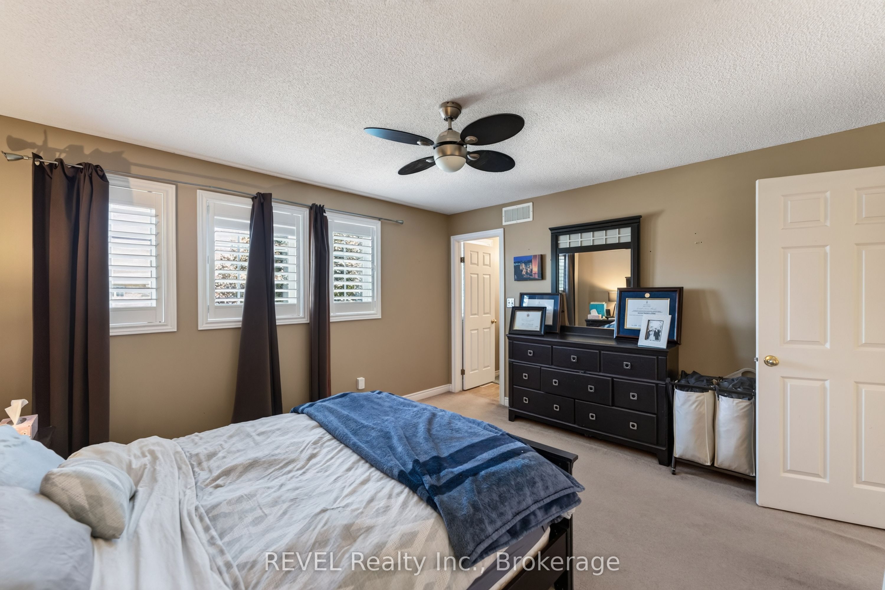 11 Elderberry Avenue Property Photo 28