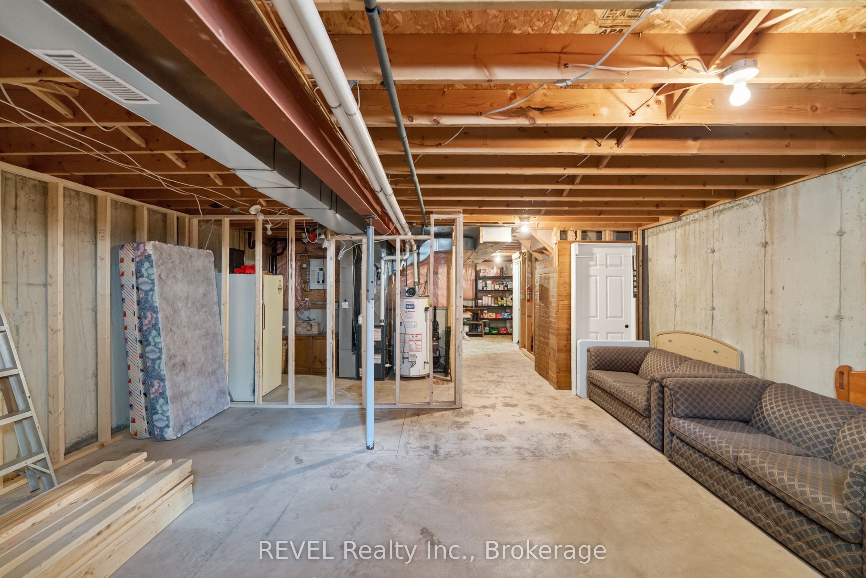11 Elderberry Avenue Property Photo 32