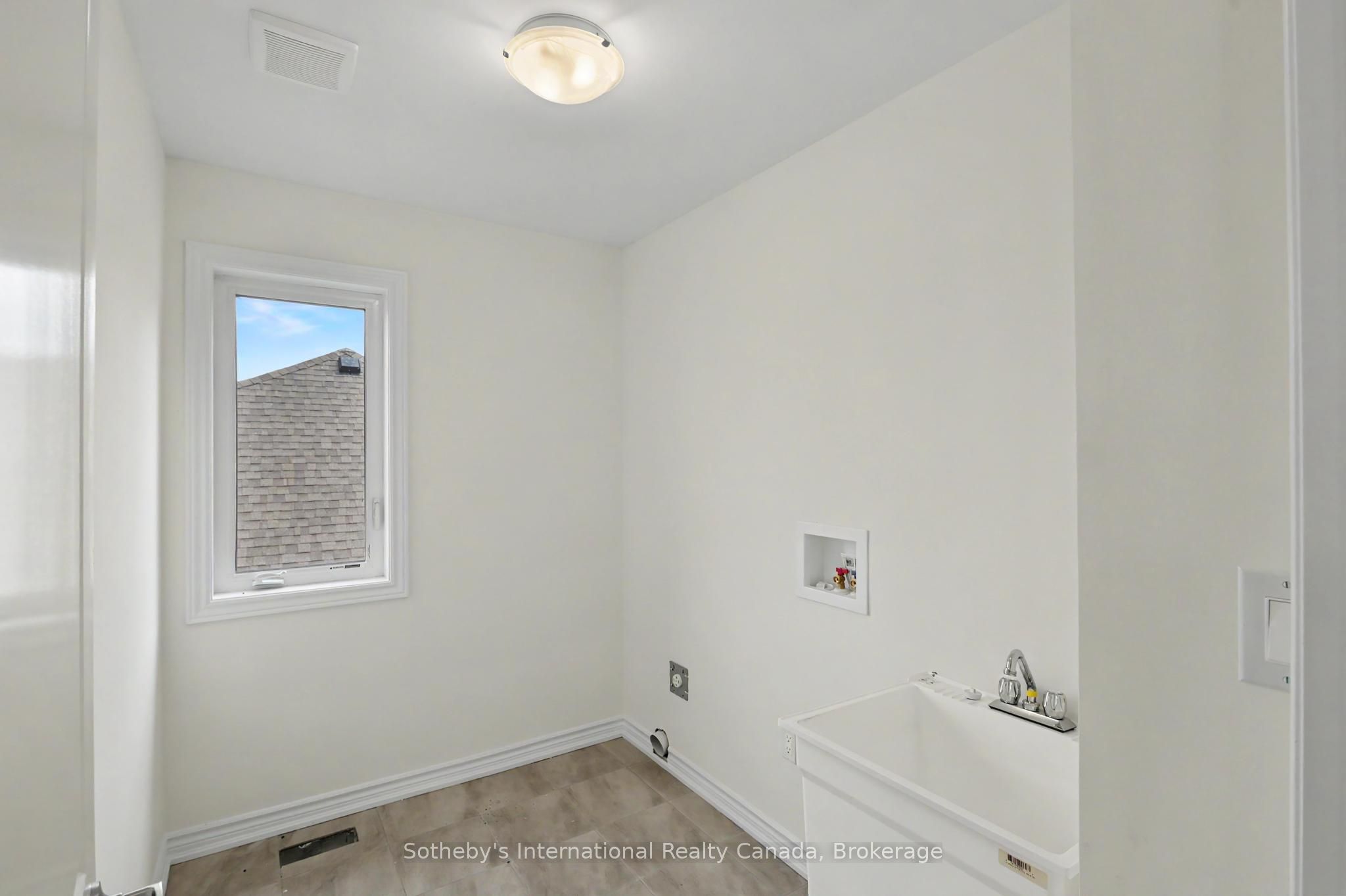 9 Hillcroft Way Property Photo 24