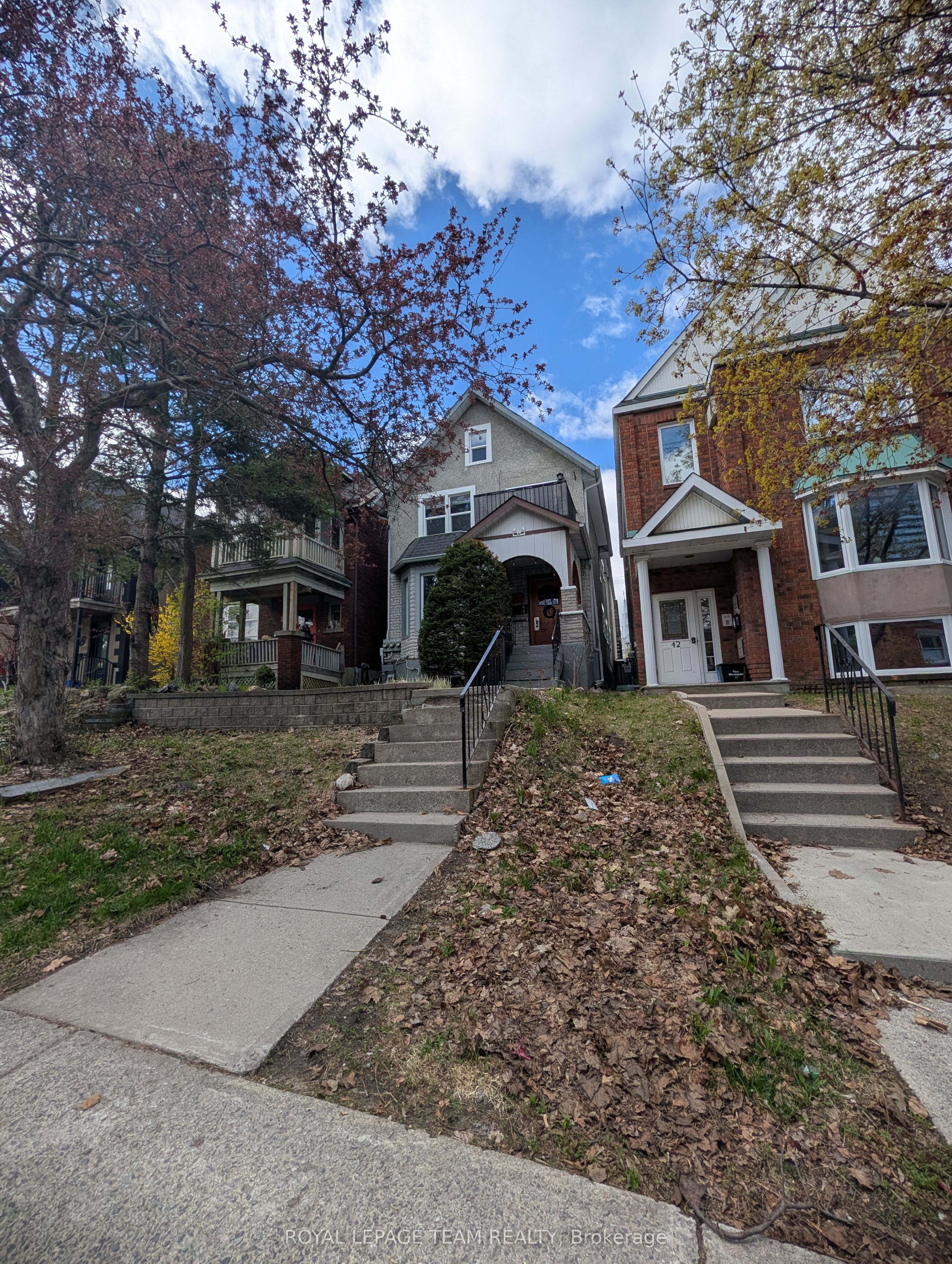 44 Spadina Avenue Unit 2 Property Photo 1
