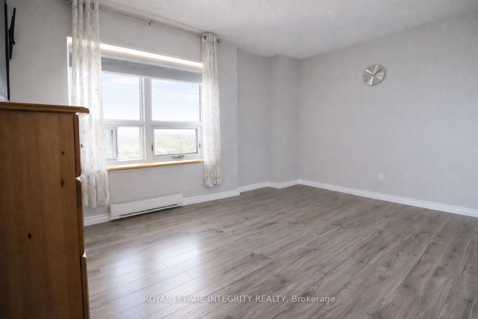 900 Dynes Road N 2505 Property Photo 17