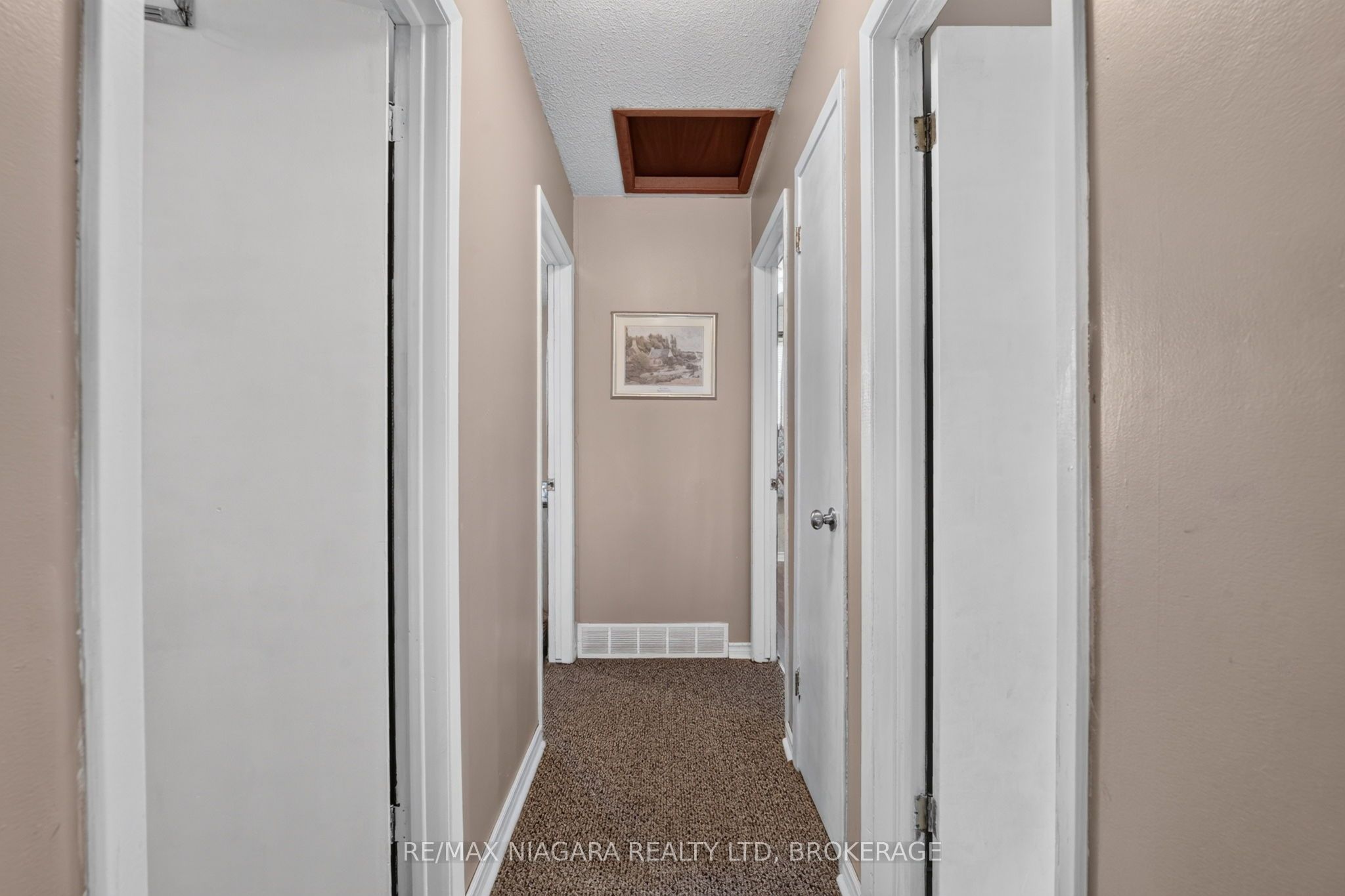 45 Green Maple Drive Property Photo 13