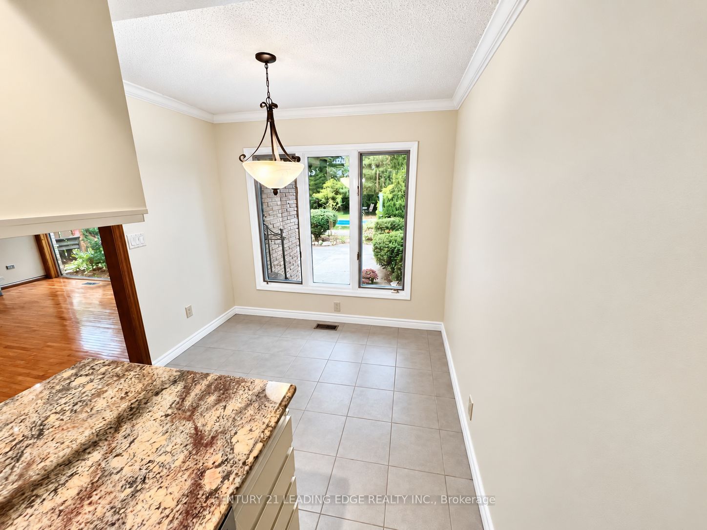 1275 Parkview Avenue Property Photo 8