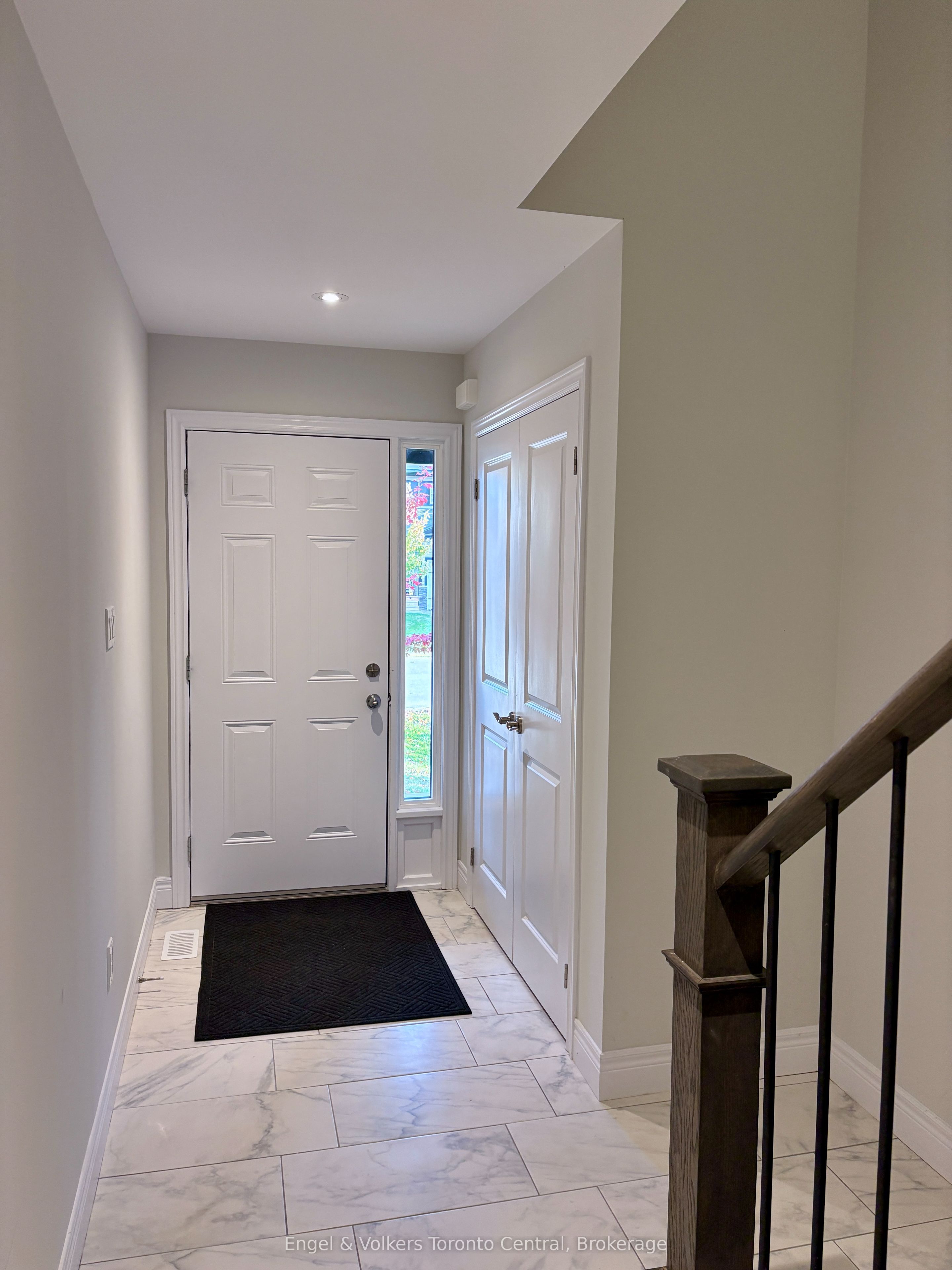 175 Wild Rose Drive Property Photo 4