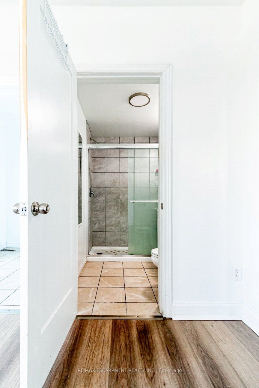 548 Beach Road Property Photo 13