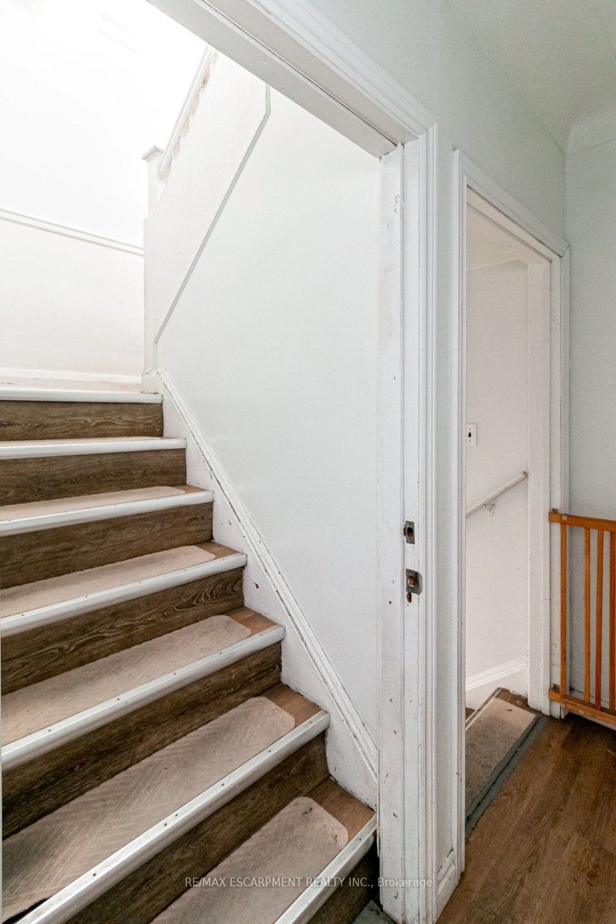 548 Beach Road Property Photo 15