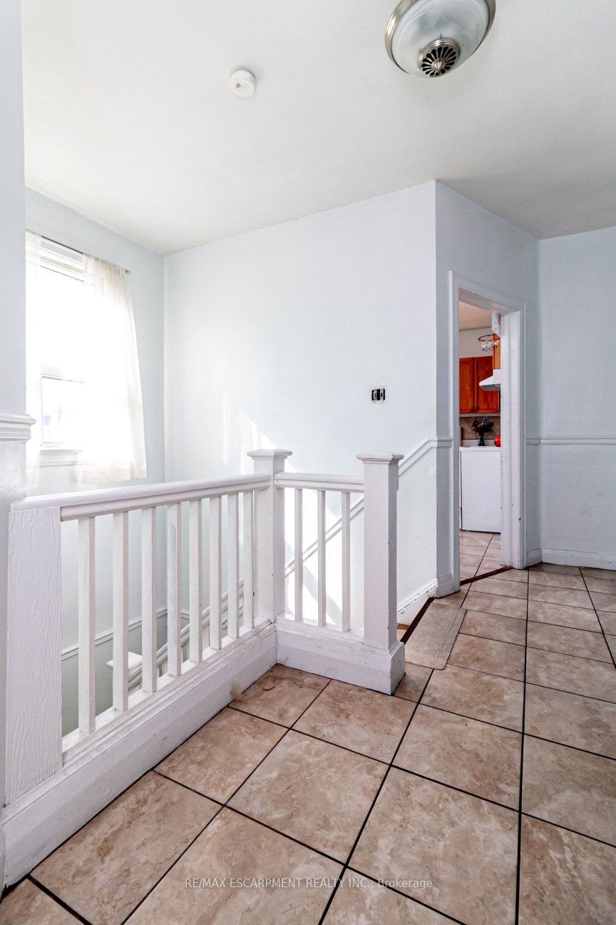 548 Beach Road Property Photo 16