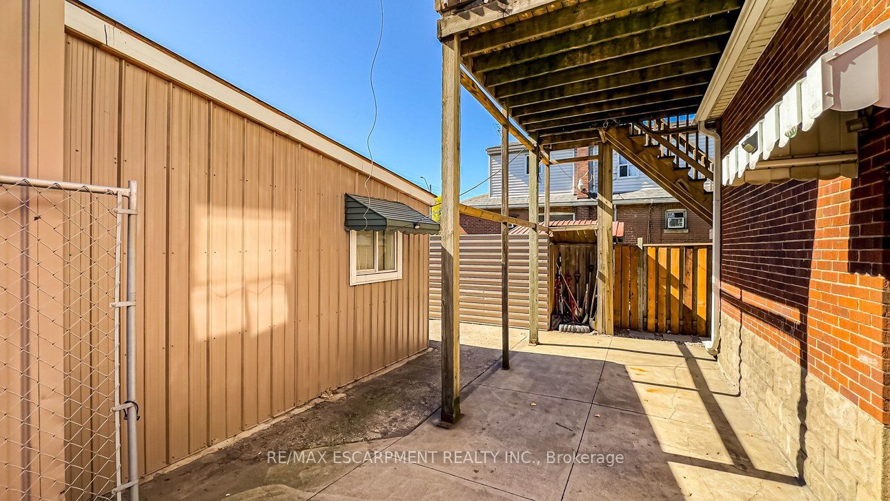 548 Beach Road Property Photo 35