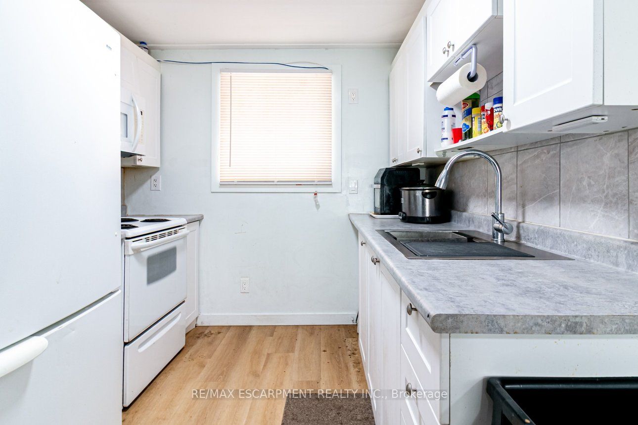 548 Beach Road Property Photo 38