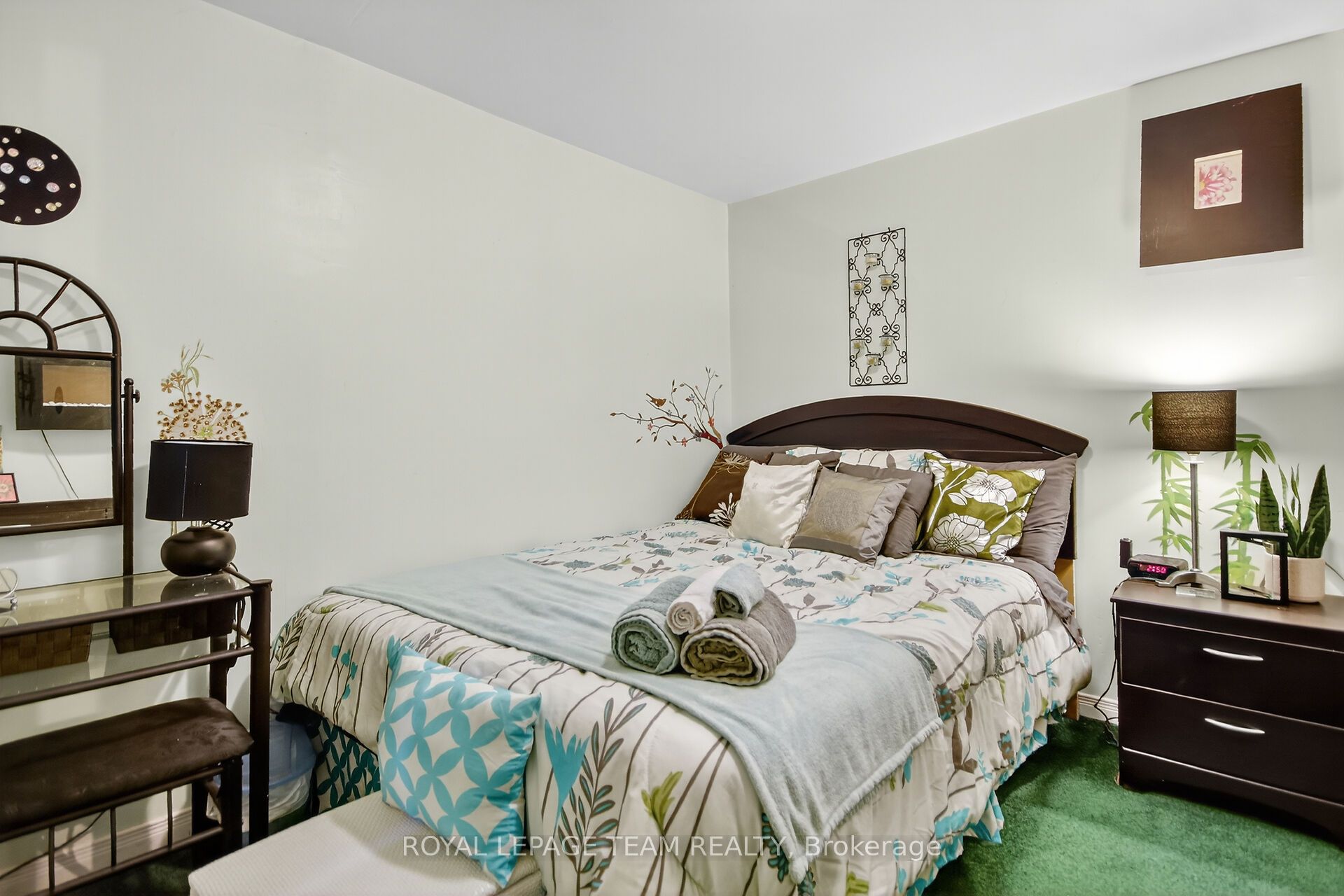 64 Owlshead Road Property Photo 39