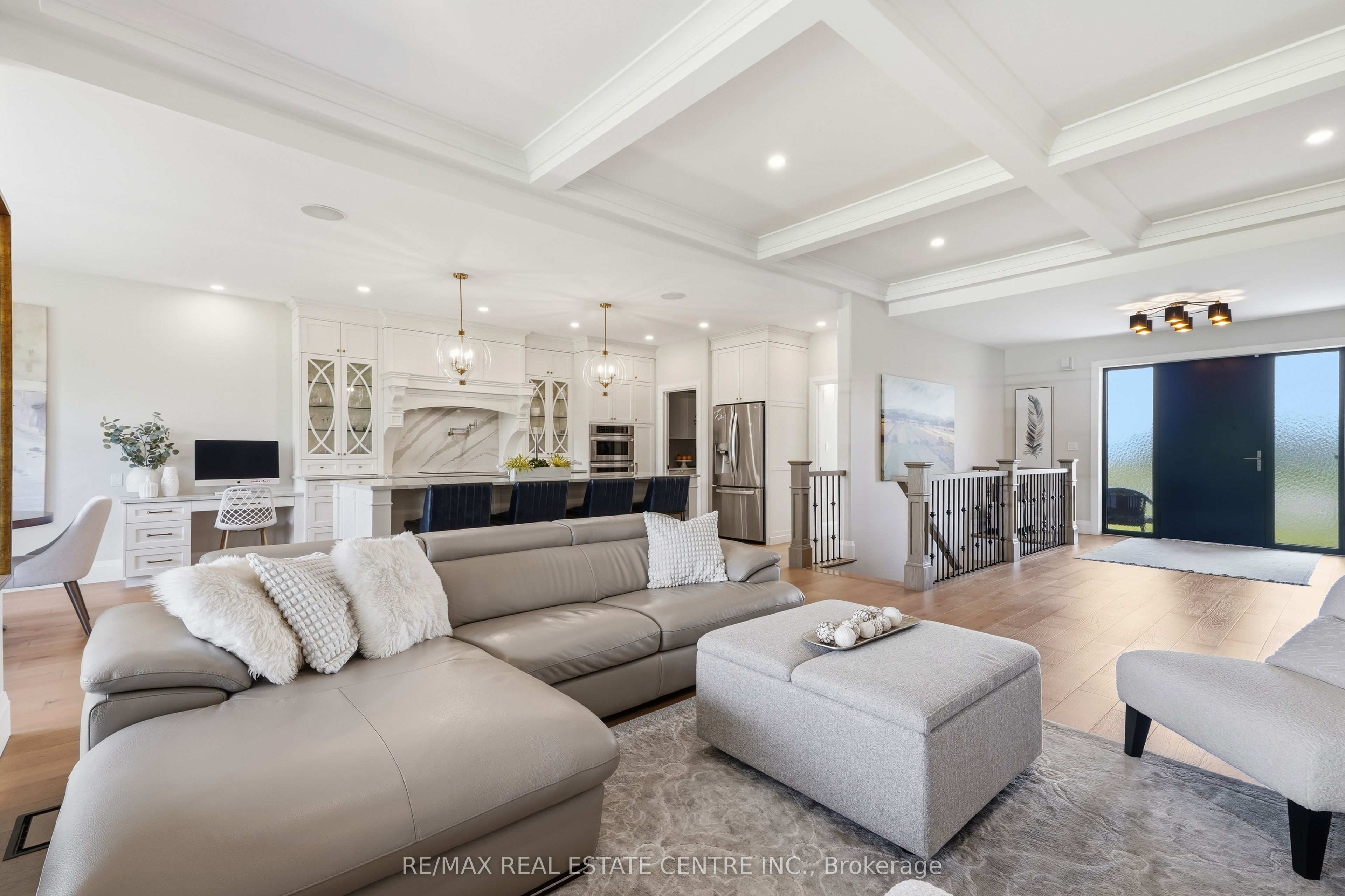 670 Bishopsgate Road 7 Property Photo 11
