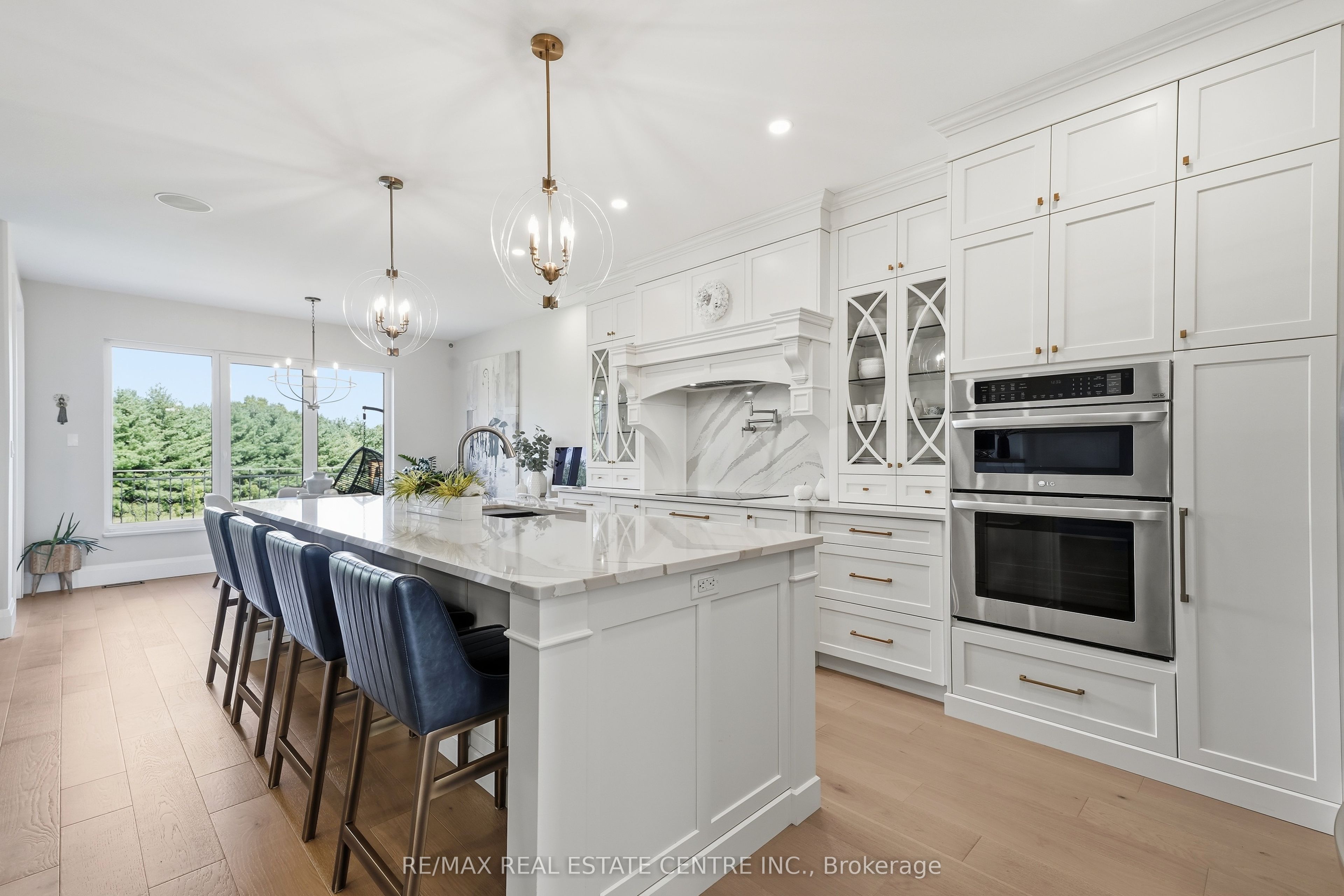 670 Bishopsgate Road 7 Property Photo 15