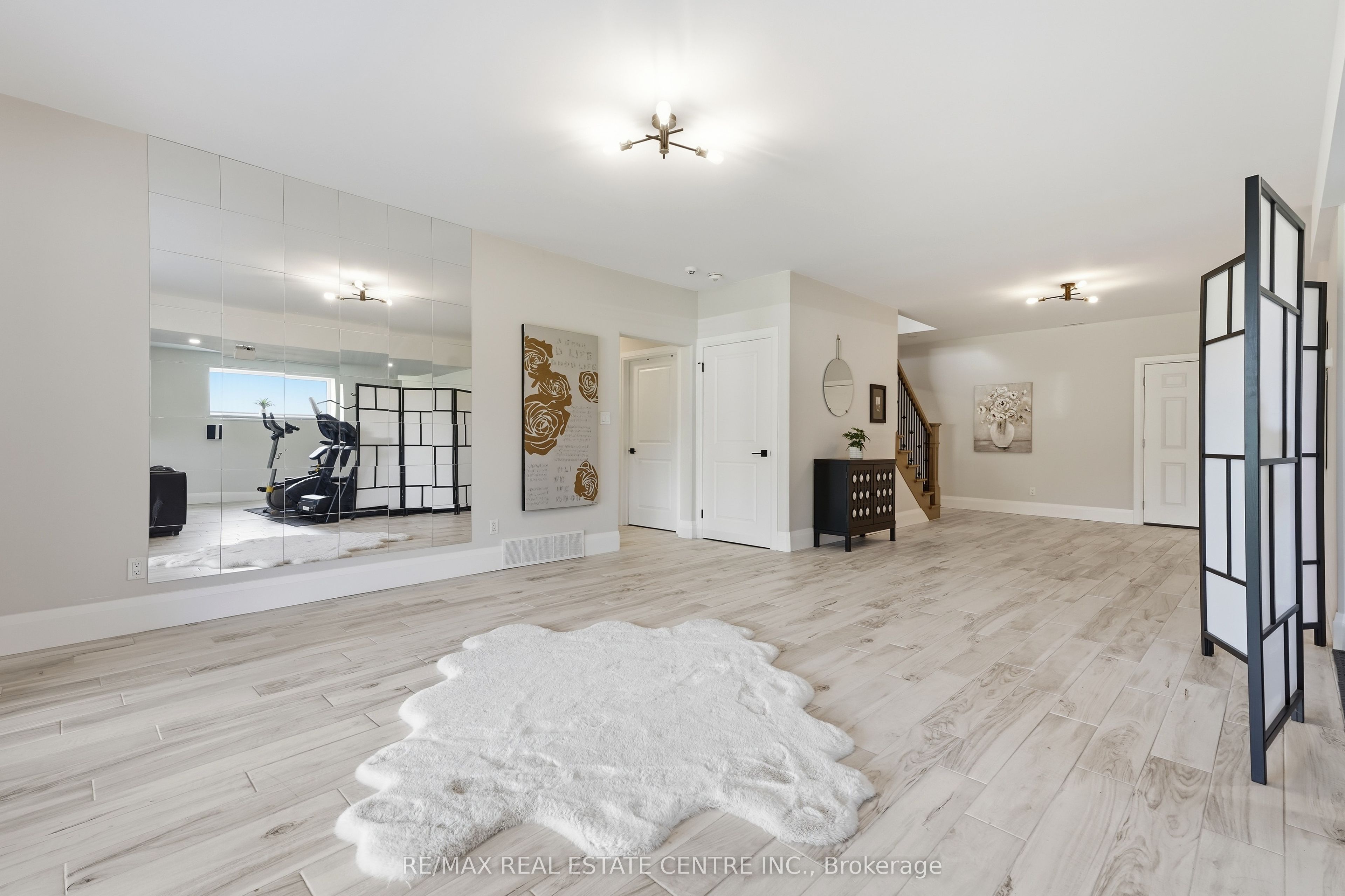 670 Bishopsgate Road 7 Property Photo 34