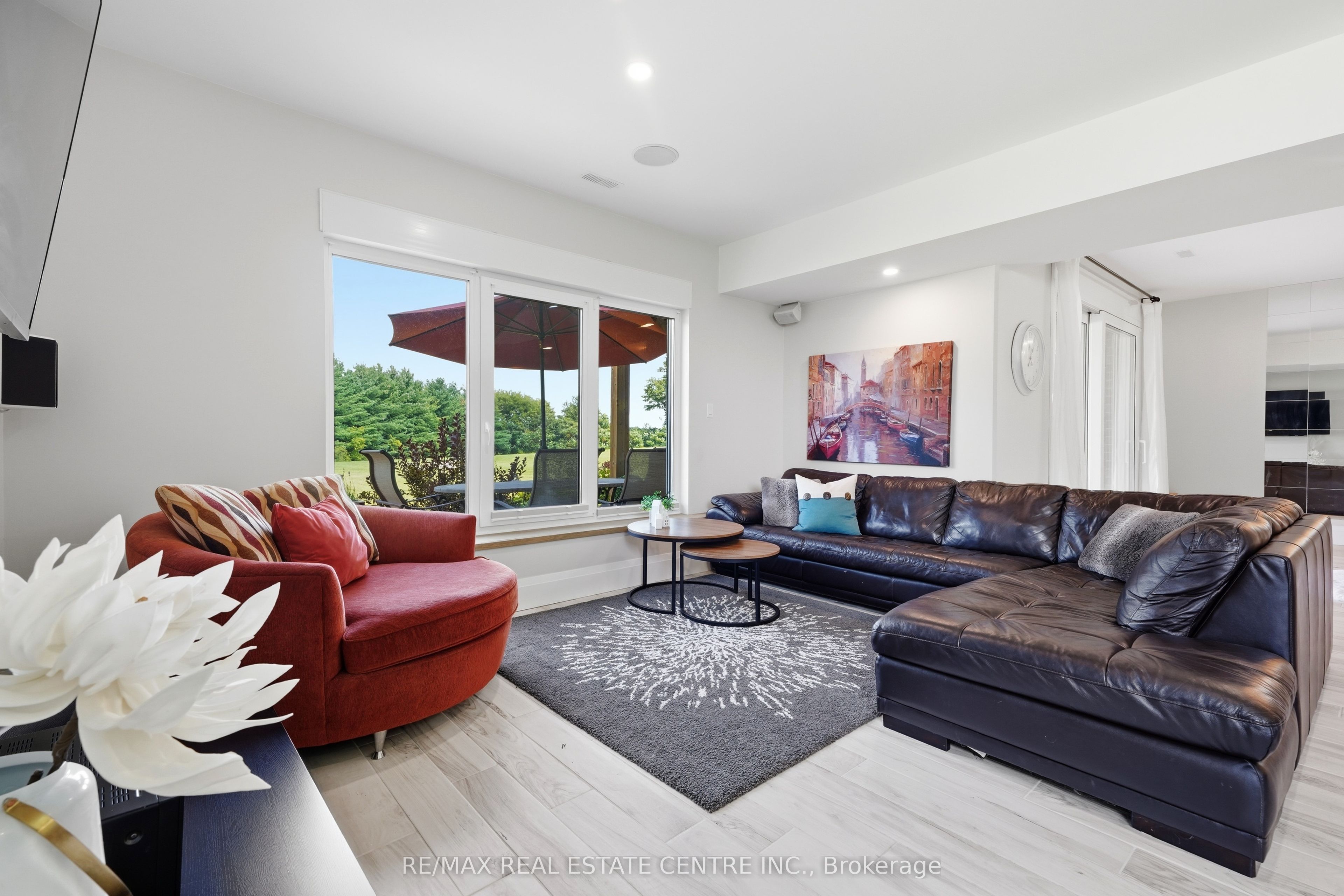 670 Bishopsgate Road 7 Property Photo 35