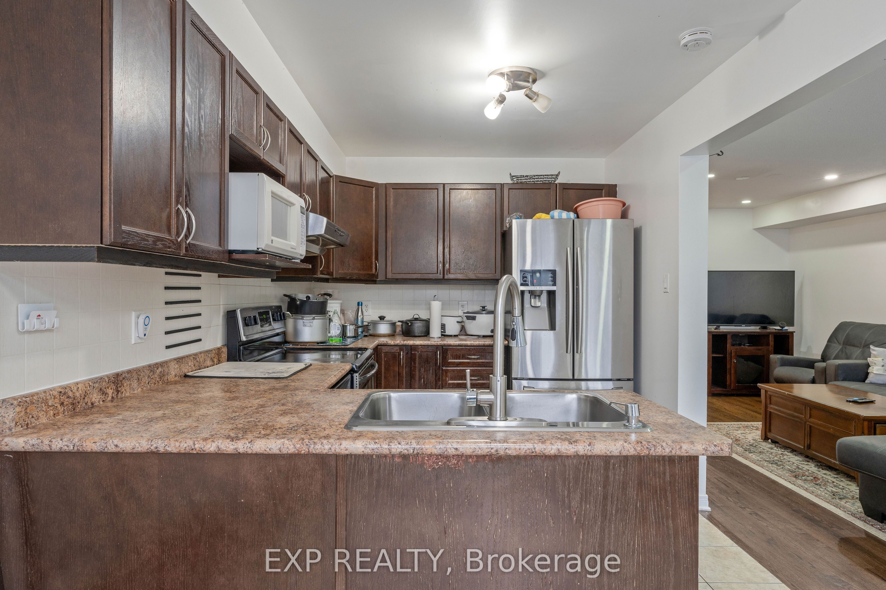 333 Rolling Meadow Crescent Property Photo 13