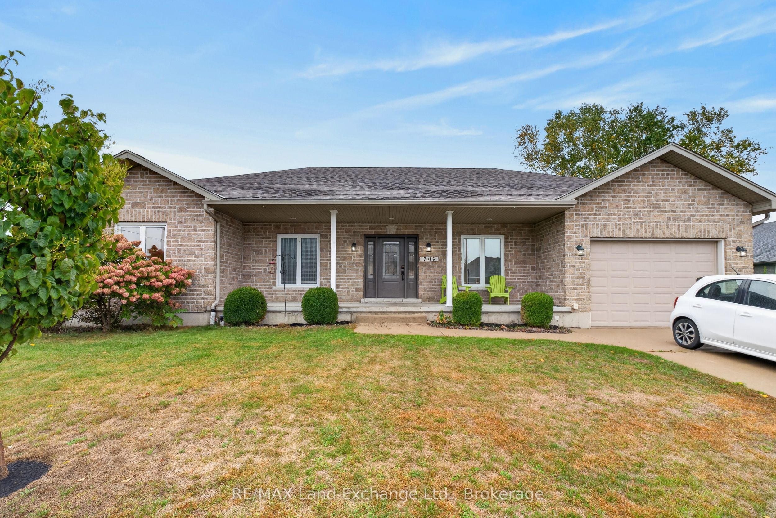 709 Mcgaw Drive Property Photo 1