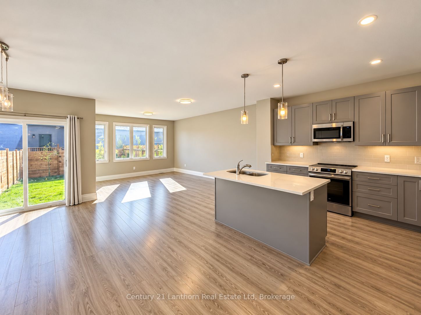 8 Allen Street Property Photo 6
