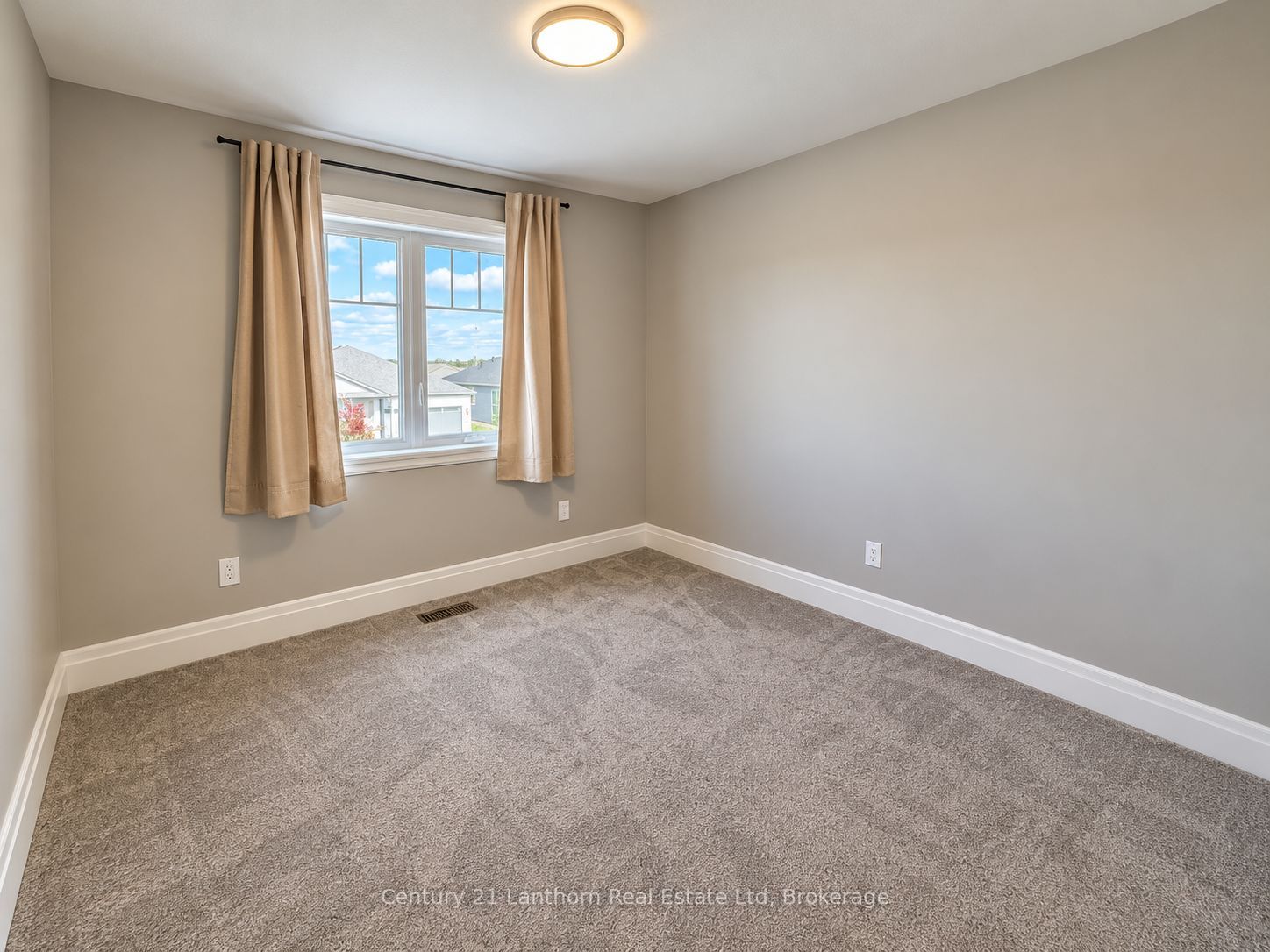 8 Allen Street Property Photo 22