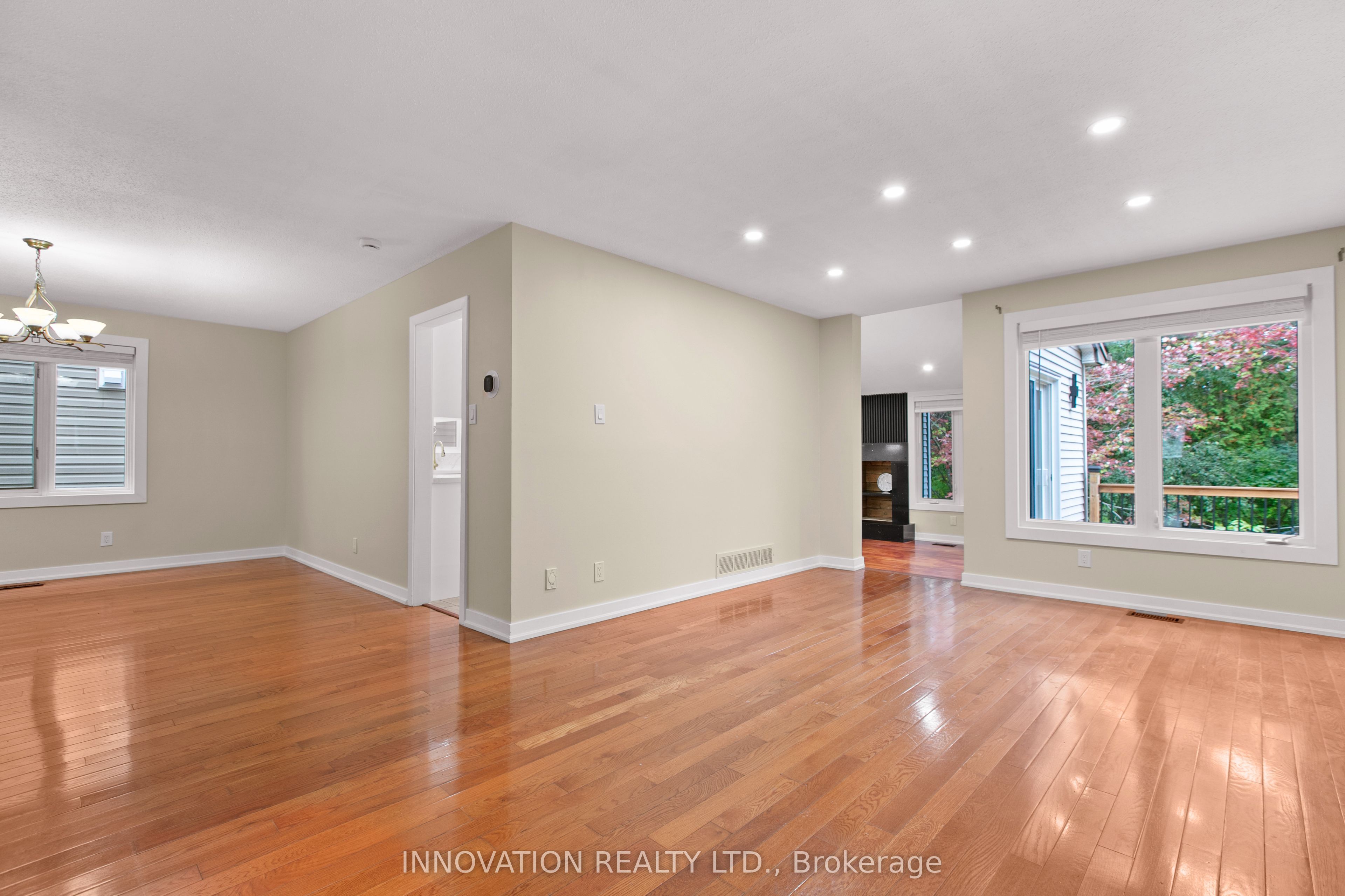 2 Hackett Street Property Photo 8