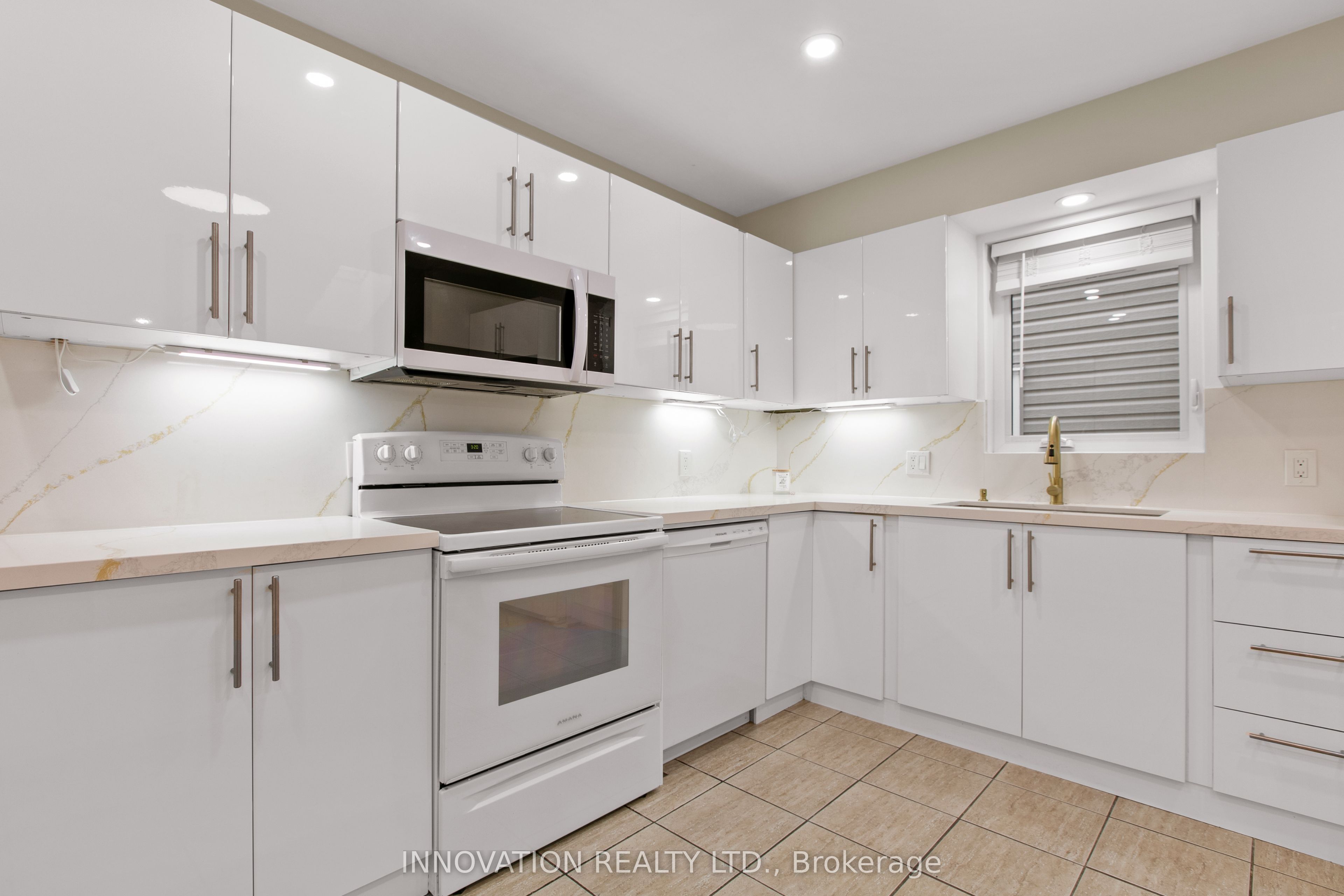 2 Hackett Street Property Photo 11