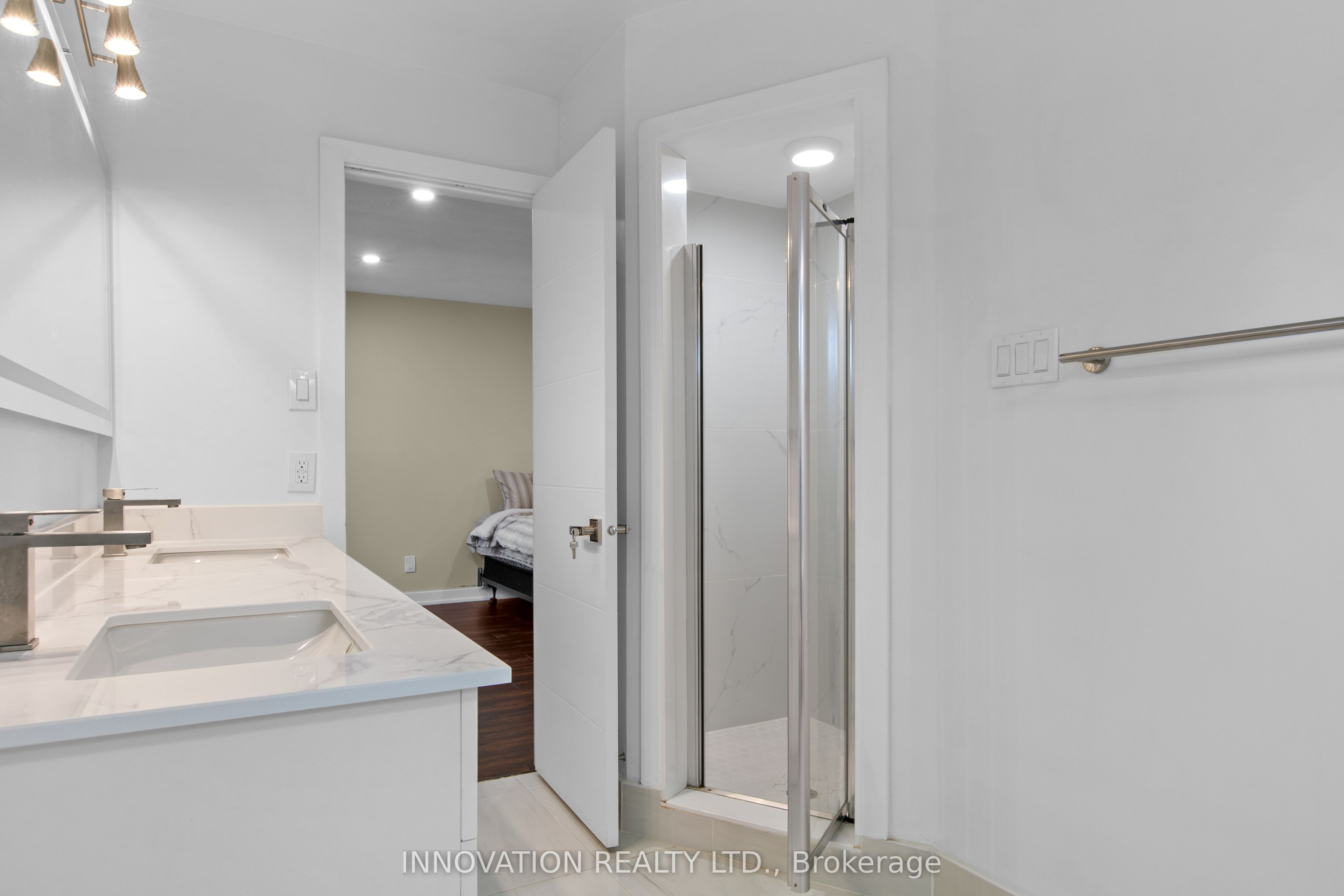 2 Hackett Street Property Photo 22