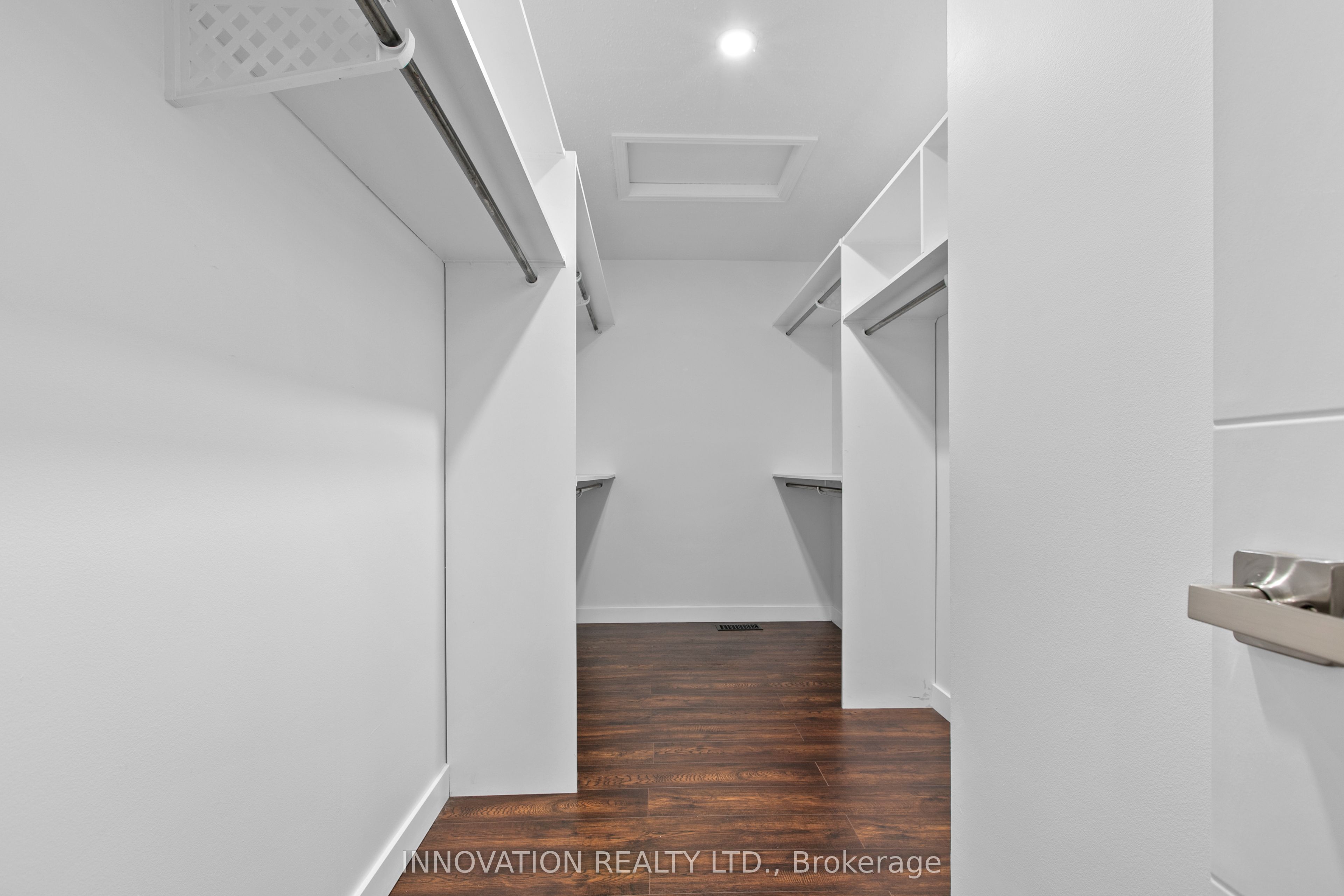 2 Hackett Street Property Photo 23