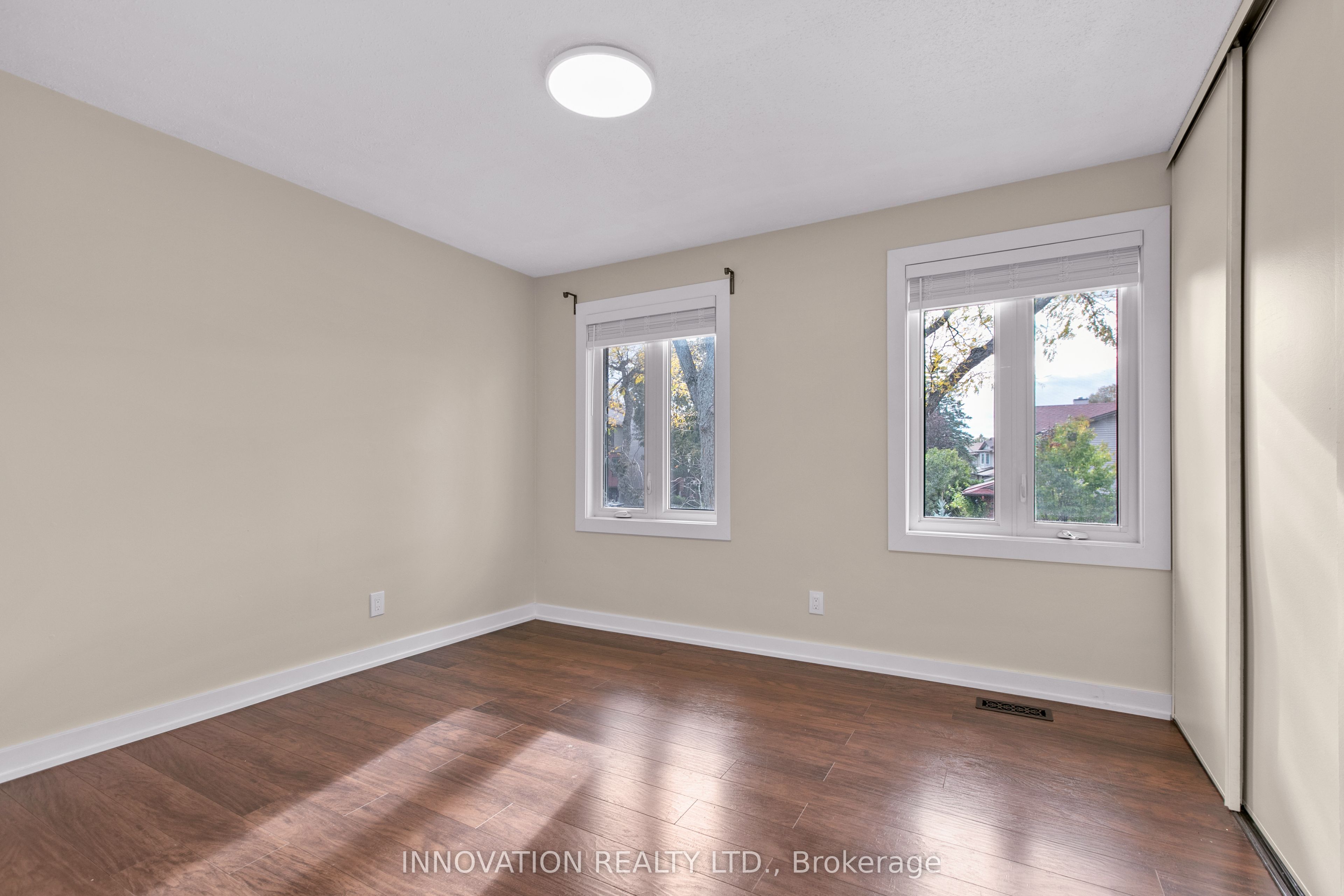 2 Hackett Street Property Photo 27