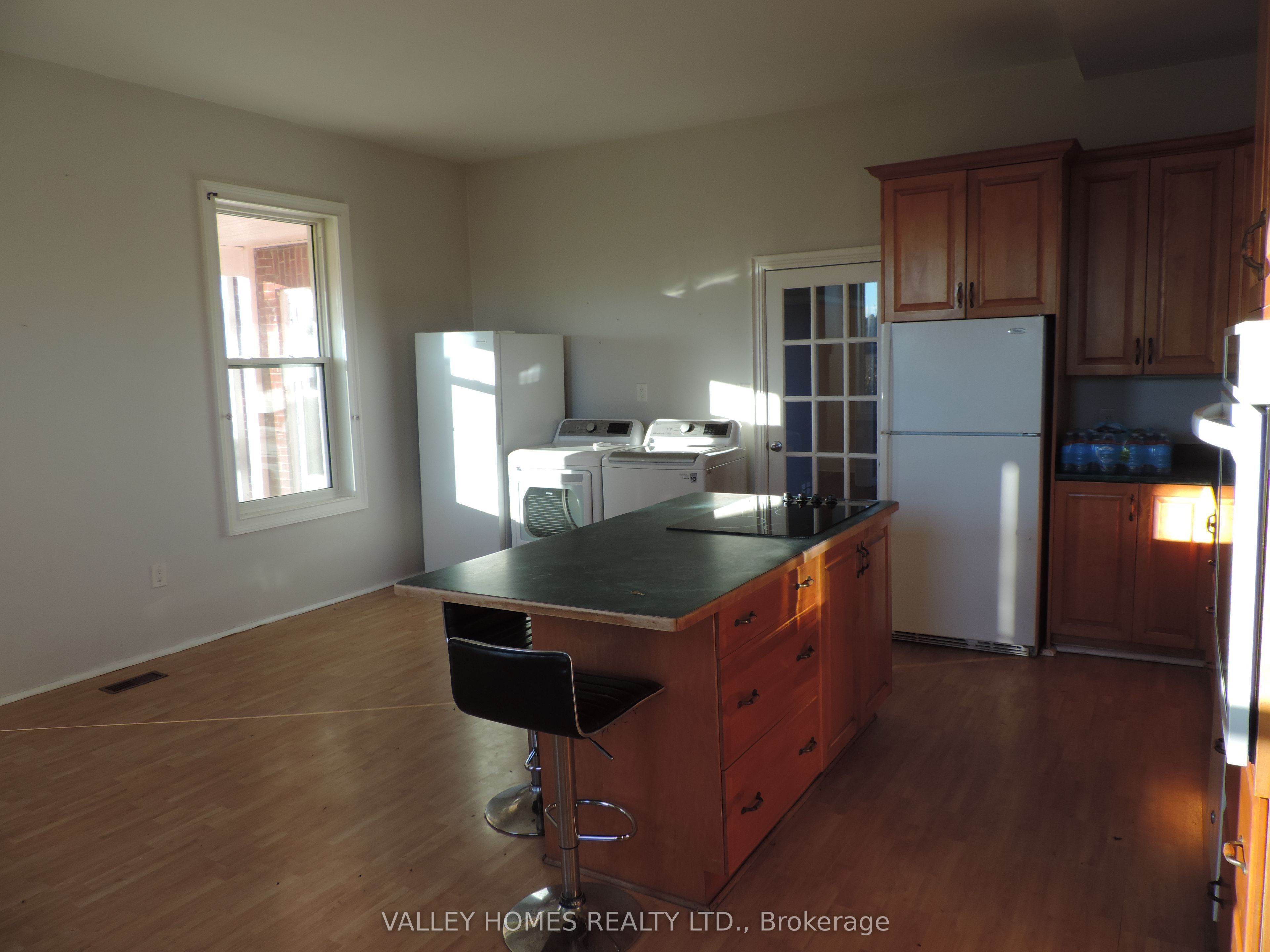 11768 Highway 7 Highway Property Photo 3
