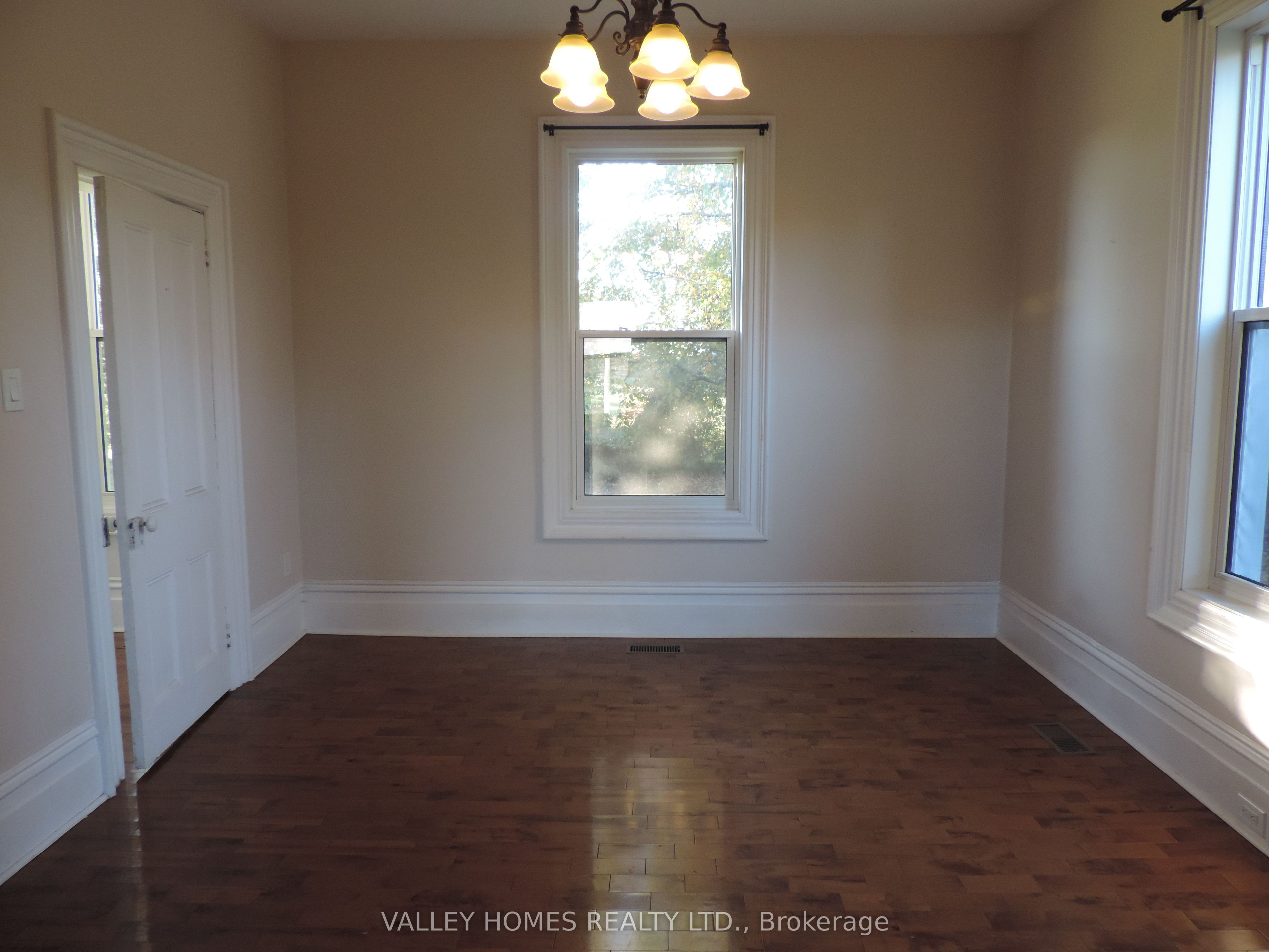 11768 Highway 7 Highway Property Photo 5
