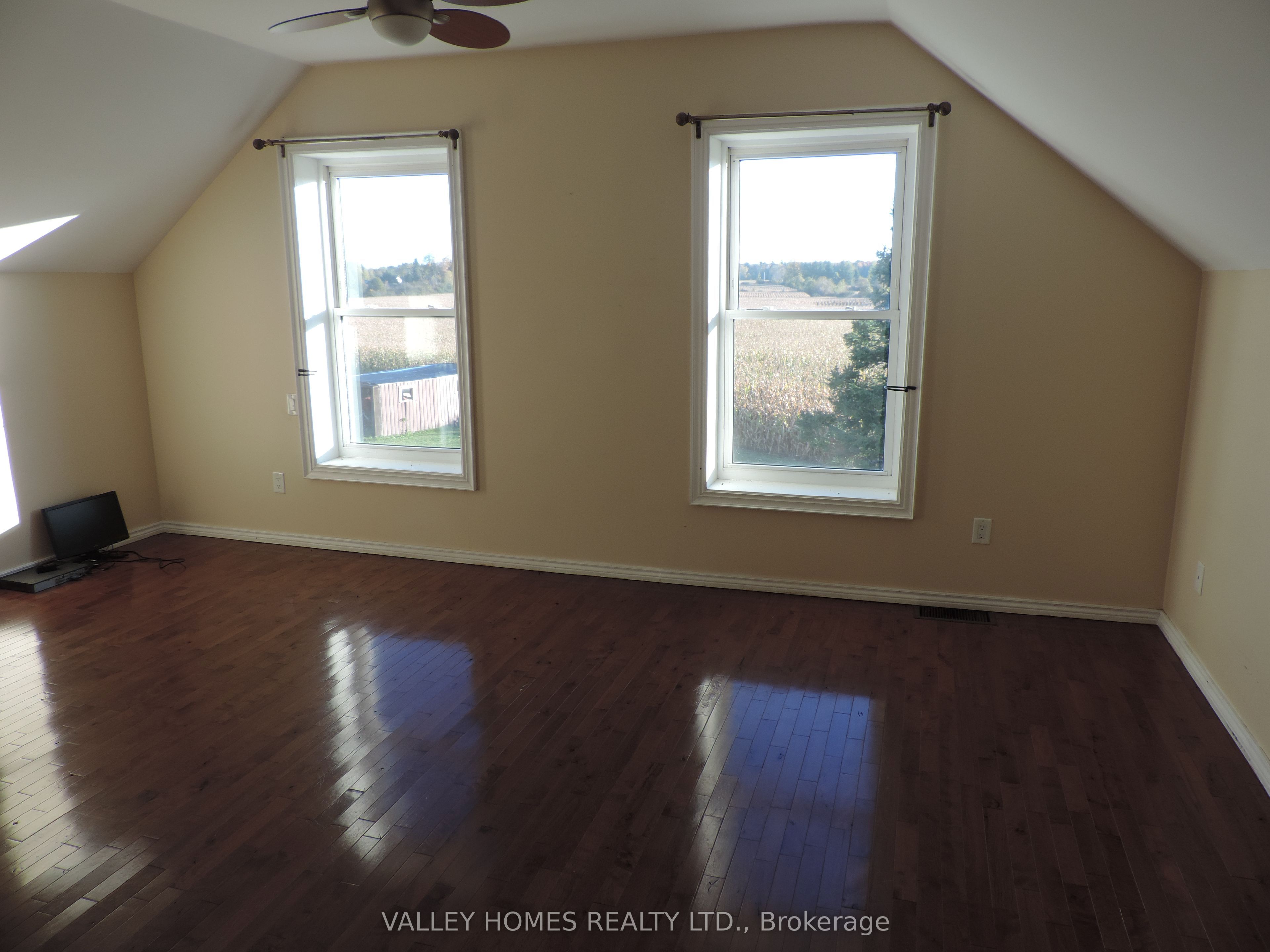 11768 Highway 7 Highway Property Photo 9