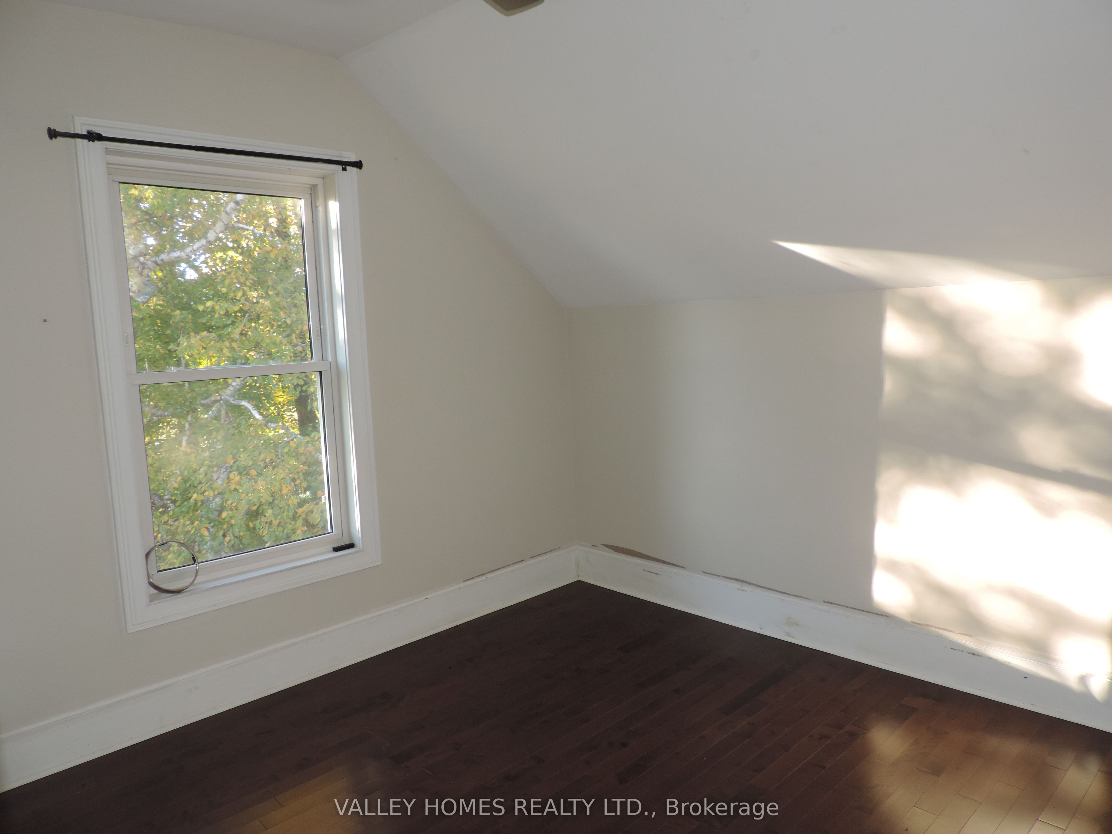 11768 Highway 7 Highway Property Photo 10