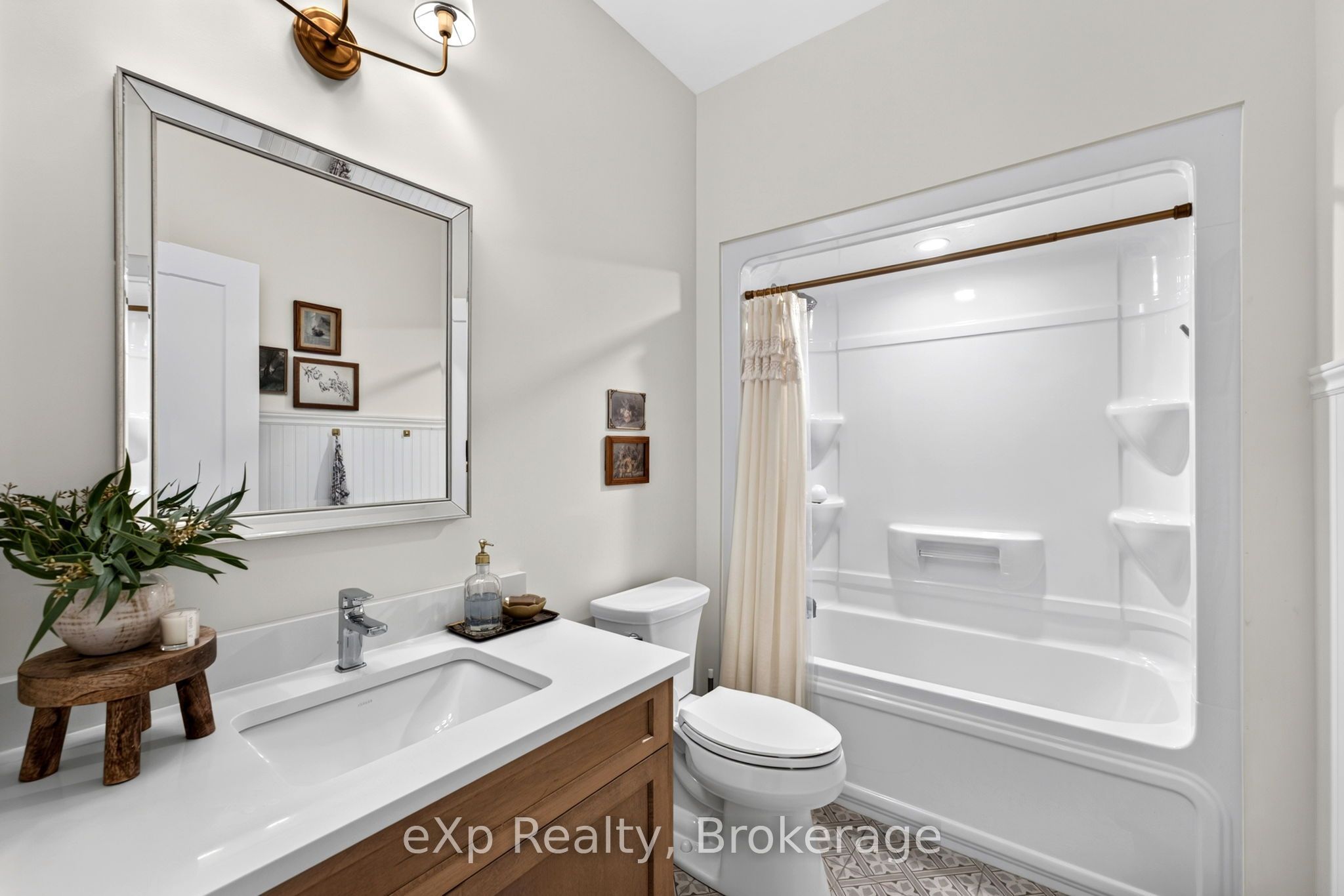160 Orr Street Property Photo 25