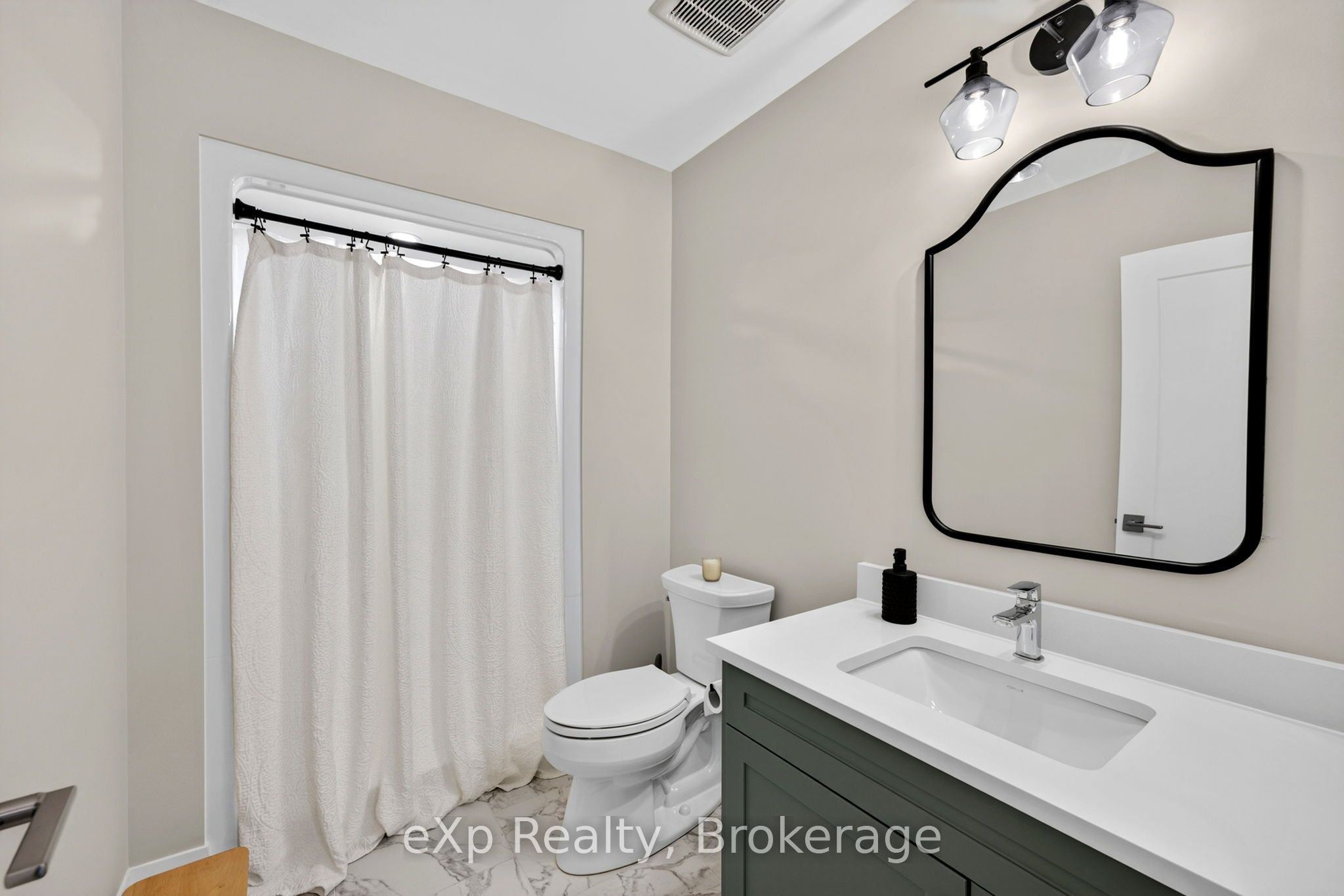 160 Orr Street Property Photo 34