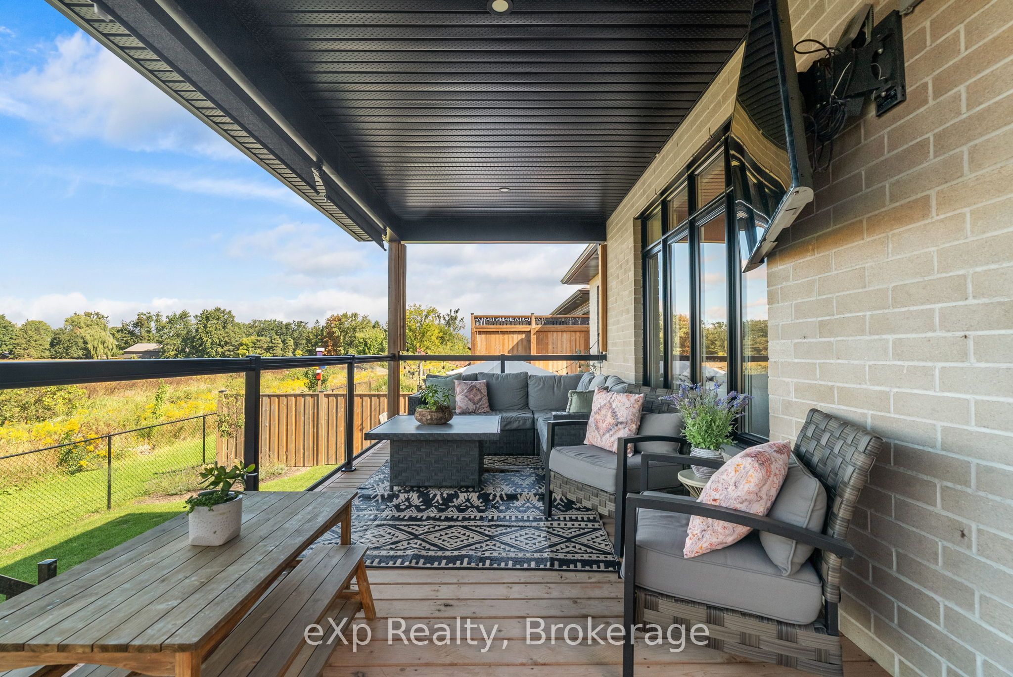 160 Orr Street Property Photo 40