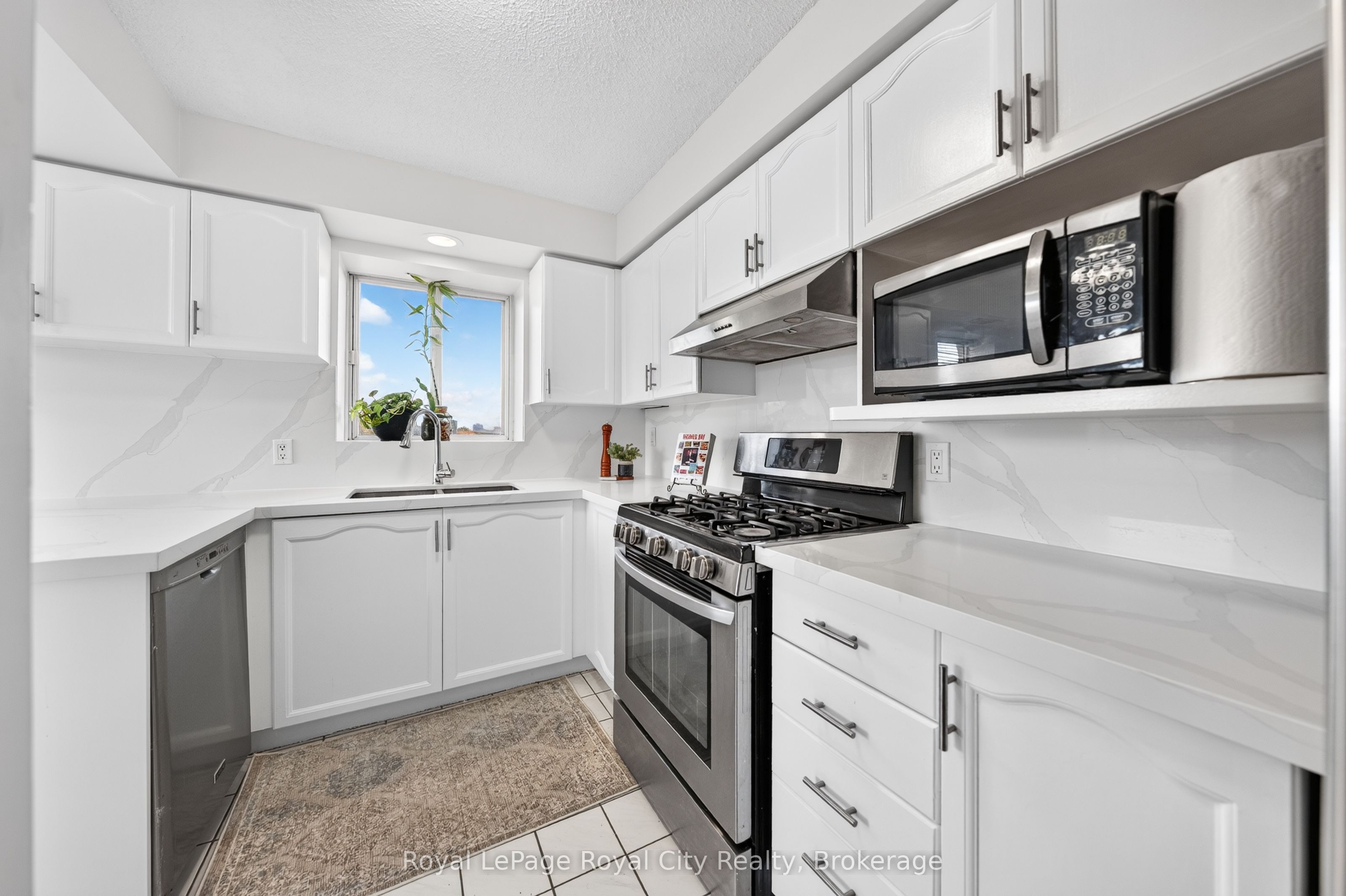 281 Bristol Street 701 Property Photo 6