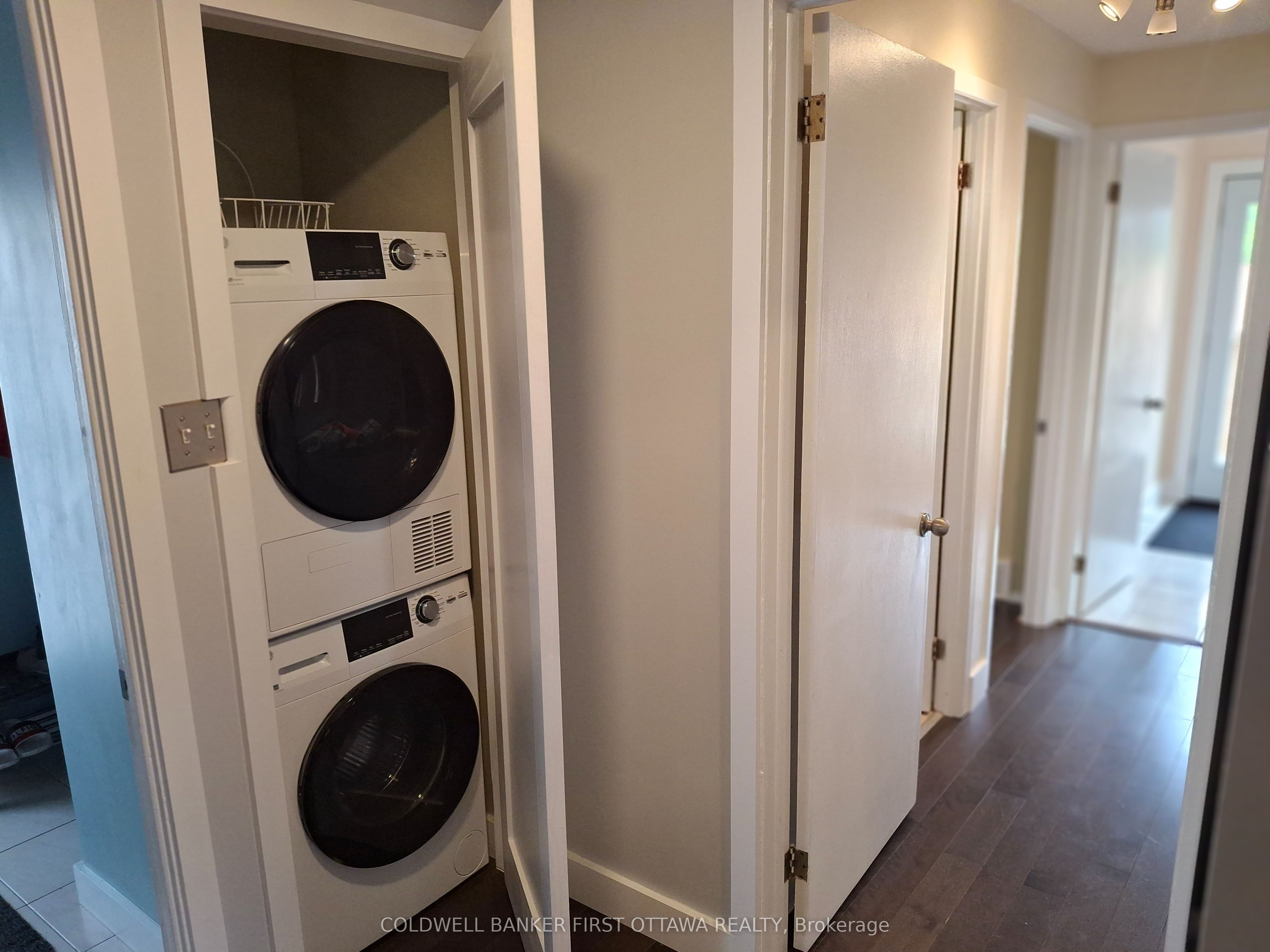 30 Lansfield Way Property Photo 8