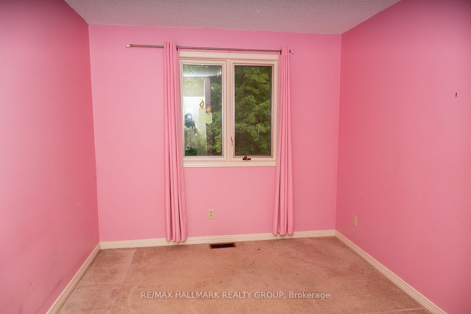 15 Birchdale Avenue Property Photo 17