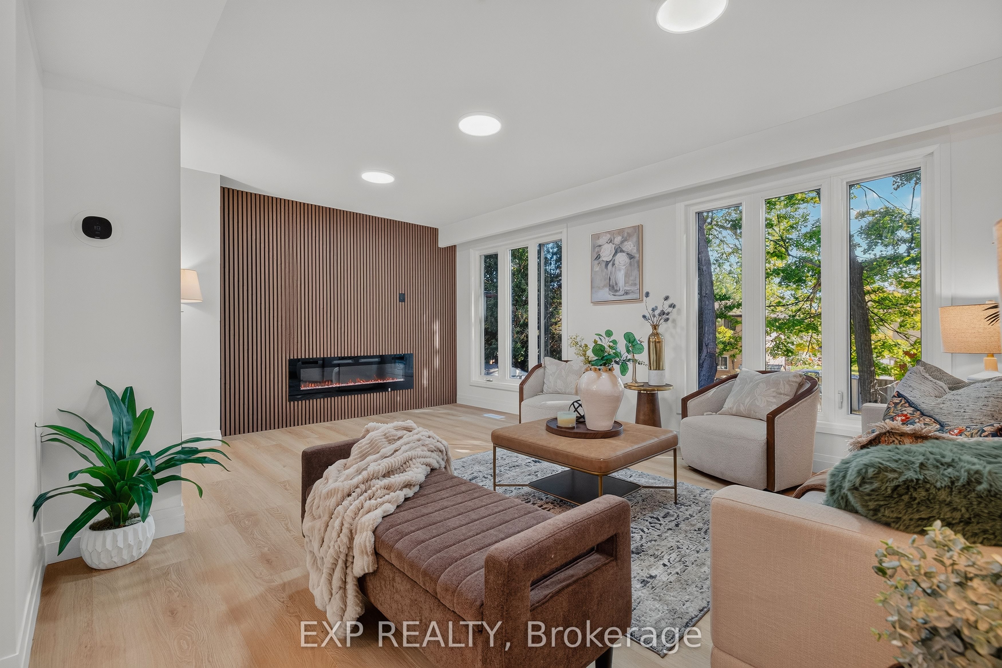 103 Dalegrove Drive Property Photo 1