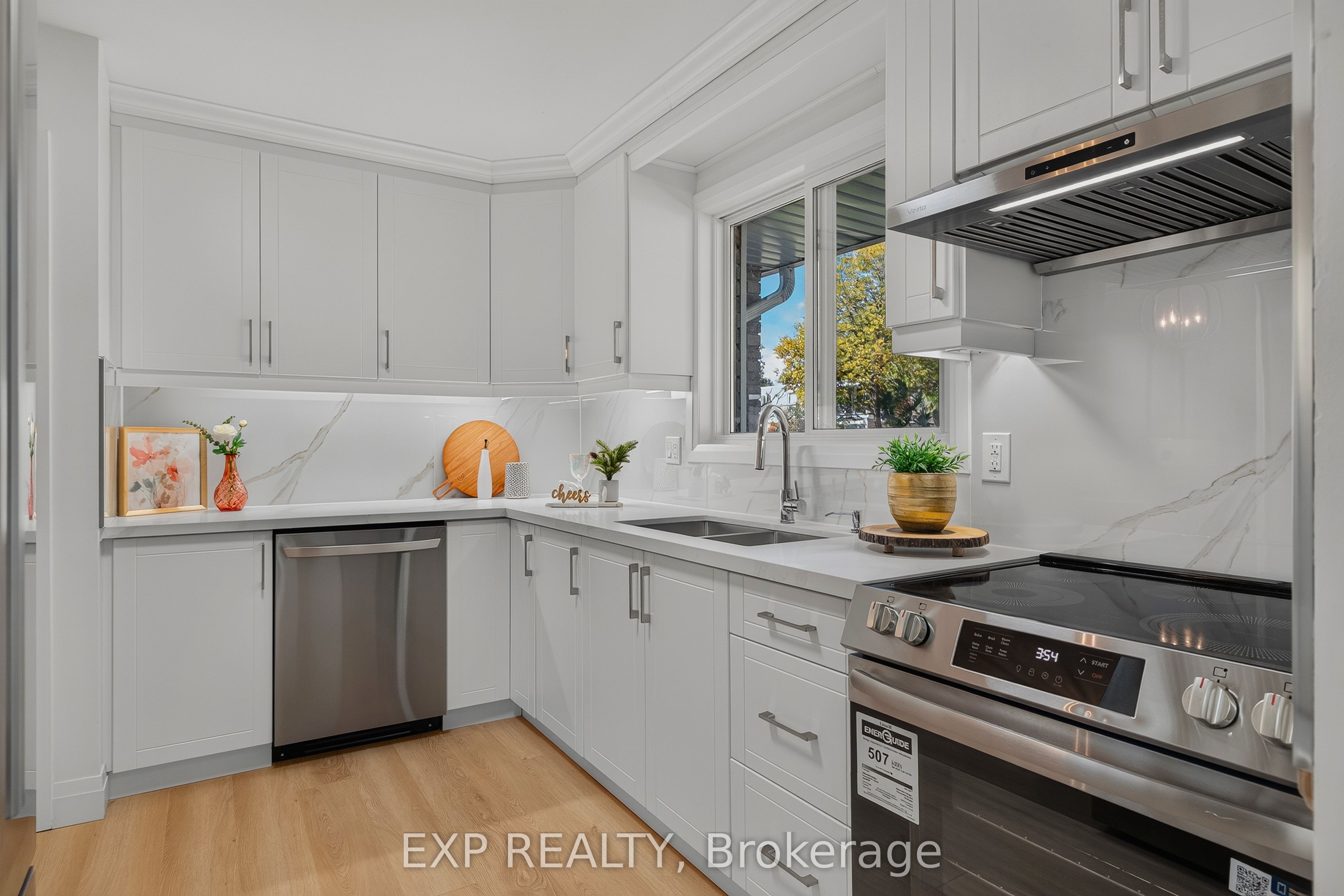 103 Dalegrove Drive Property Photo 17