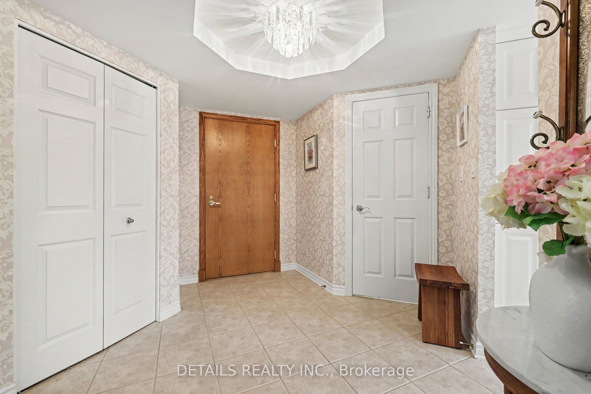 61 Robson Court 1d Property Photo 5