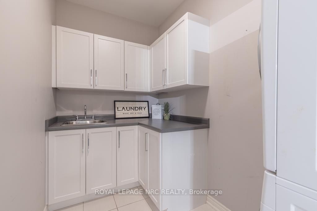 379 Scott Street 103 Property Photo 16