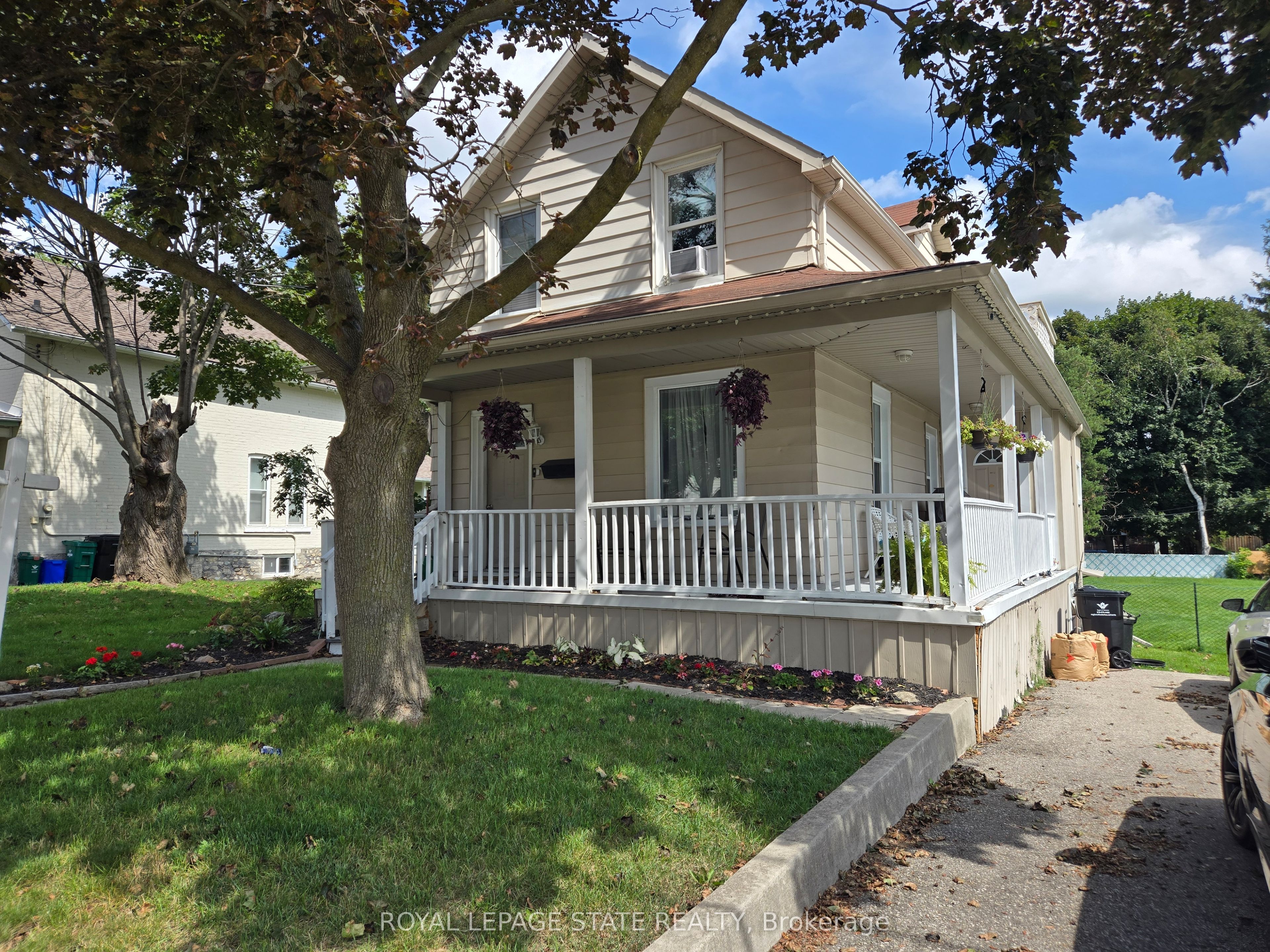 841 Duke Street Property Photo 1