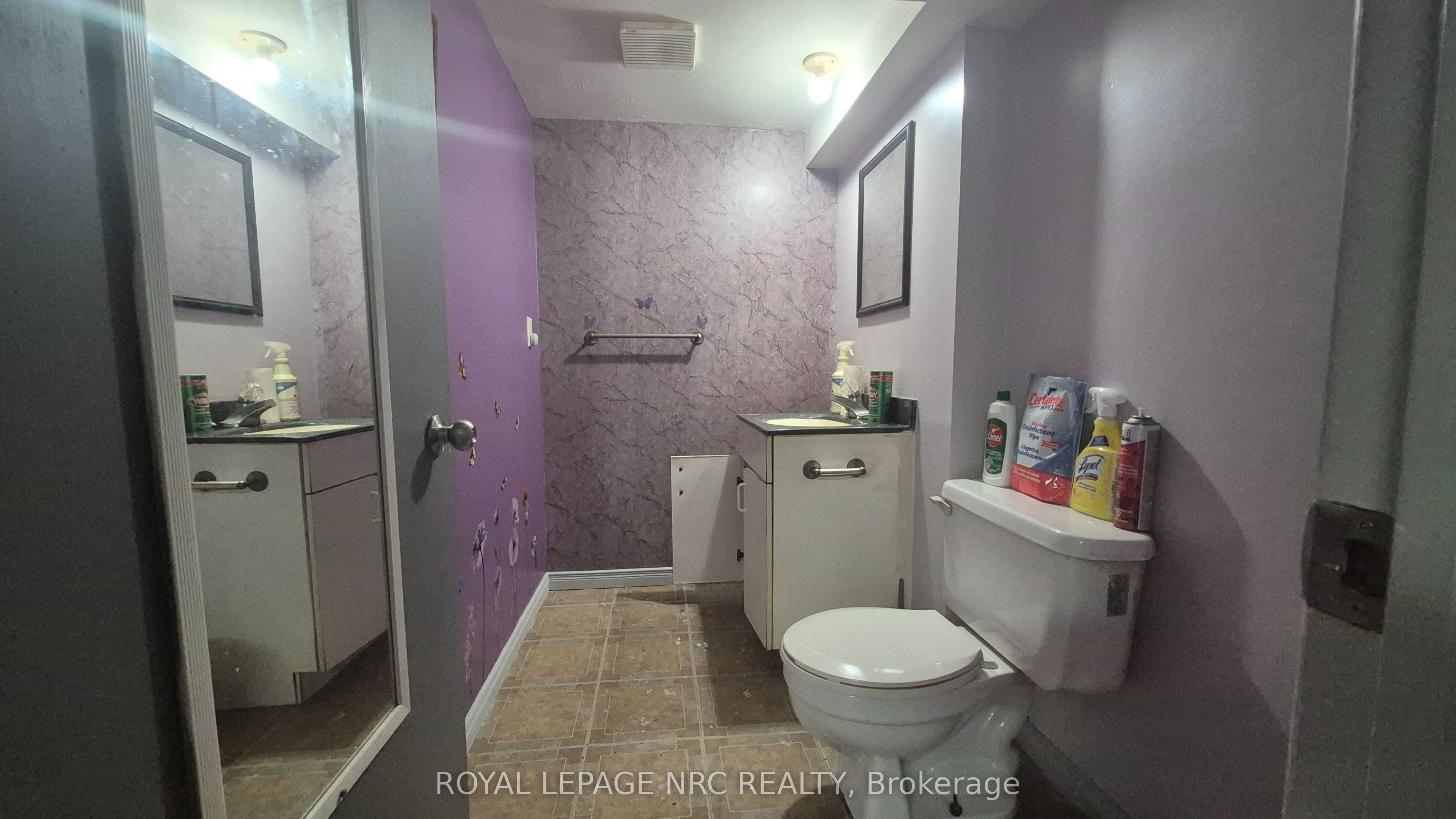 232 East Main Street Property Photo 7